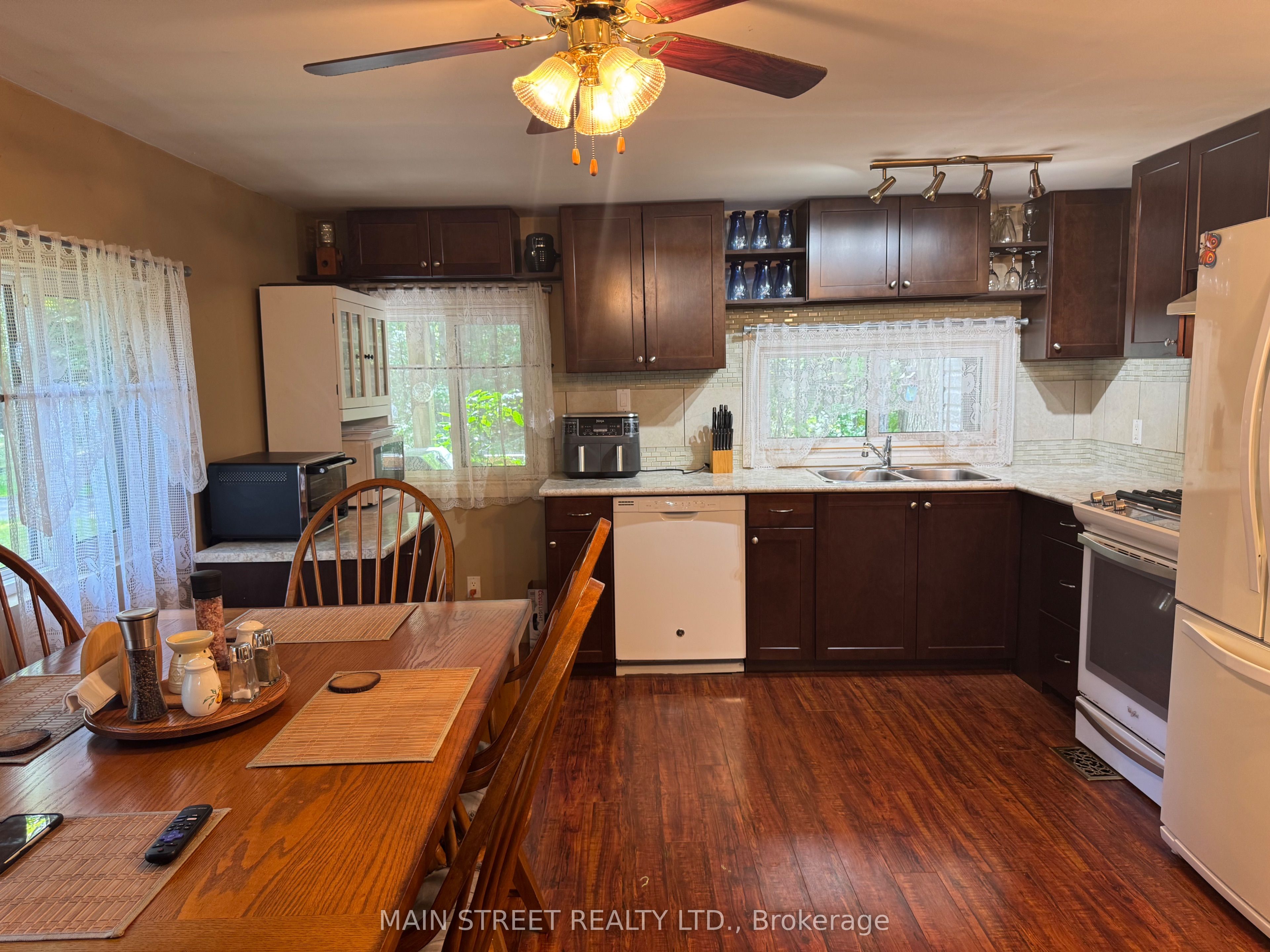 1007 Racoon Road 21 Property Photo 12