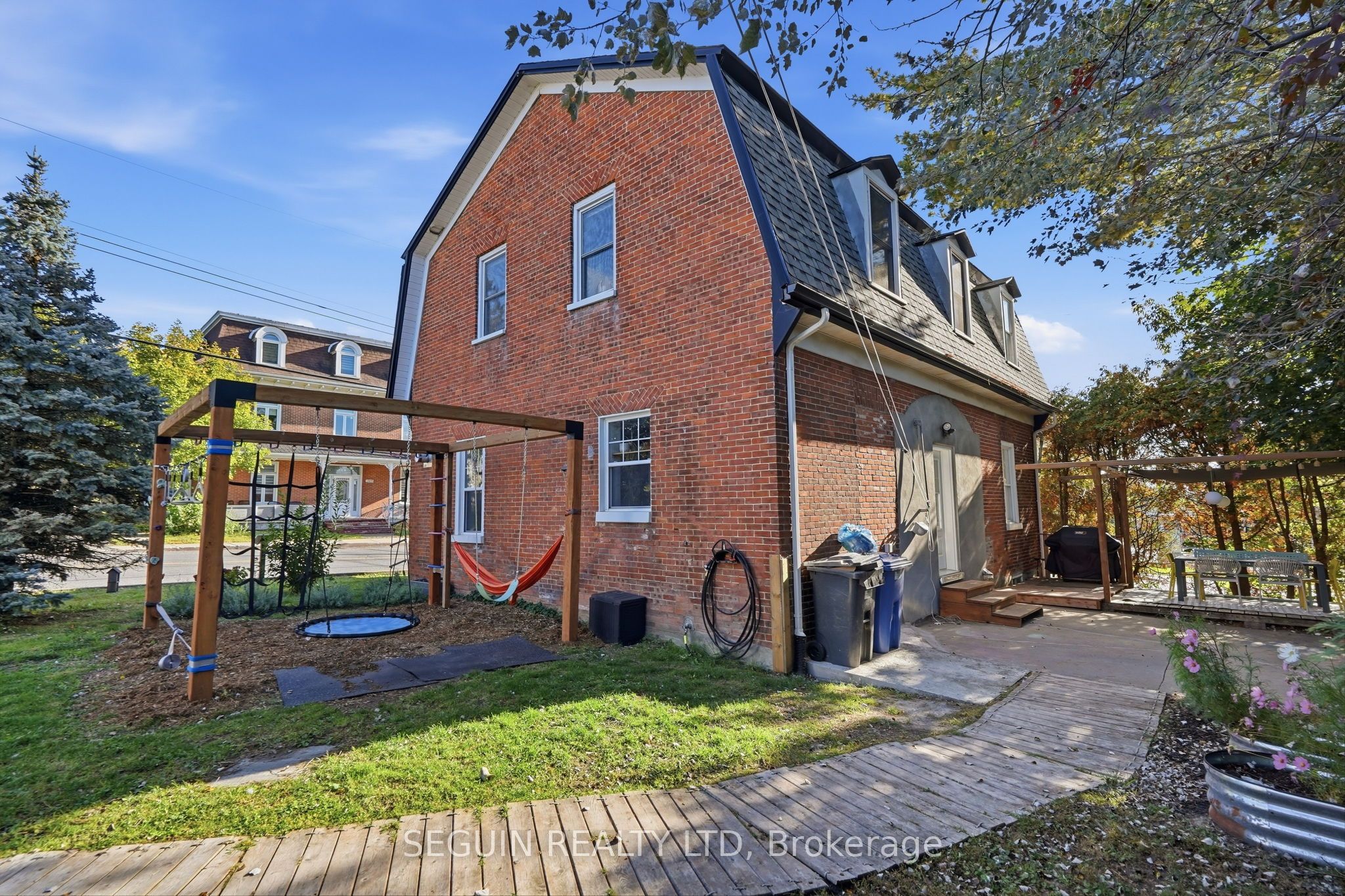 31 John Street Property Photo 8