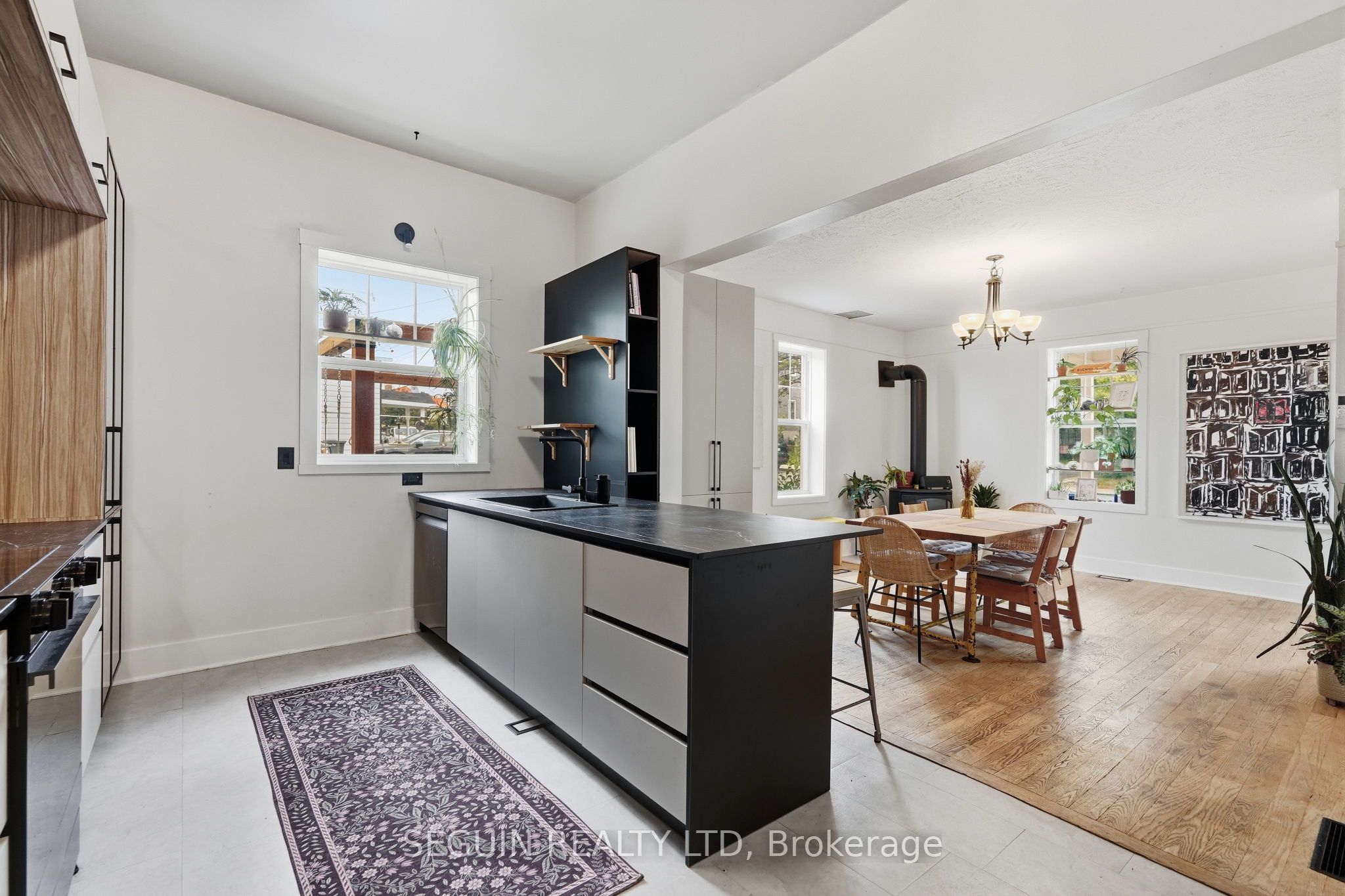 31 John Street Property Photo 16