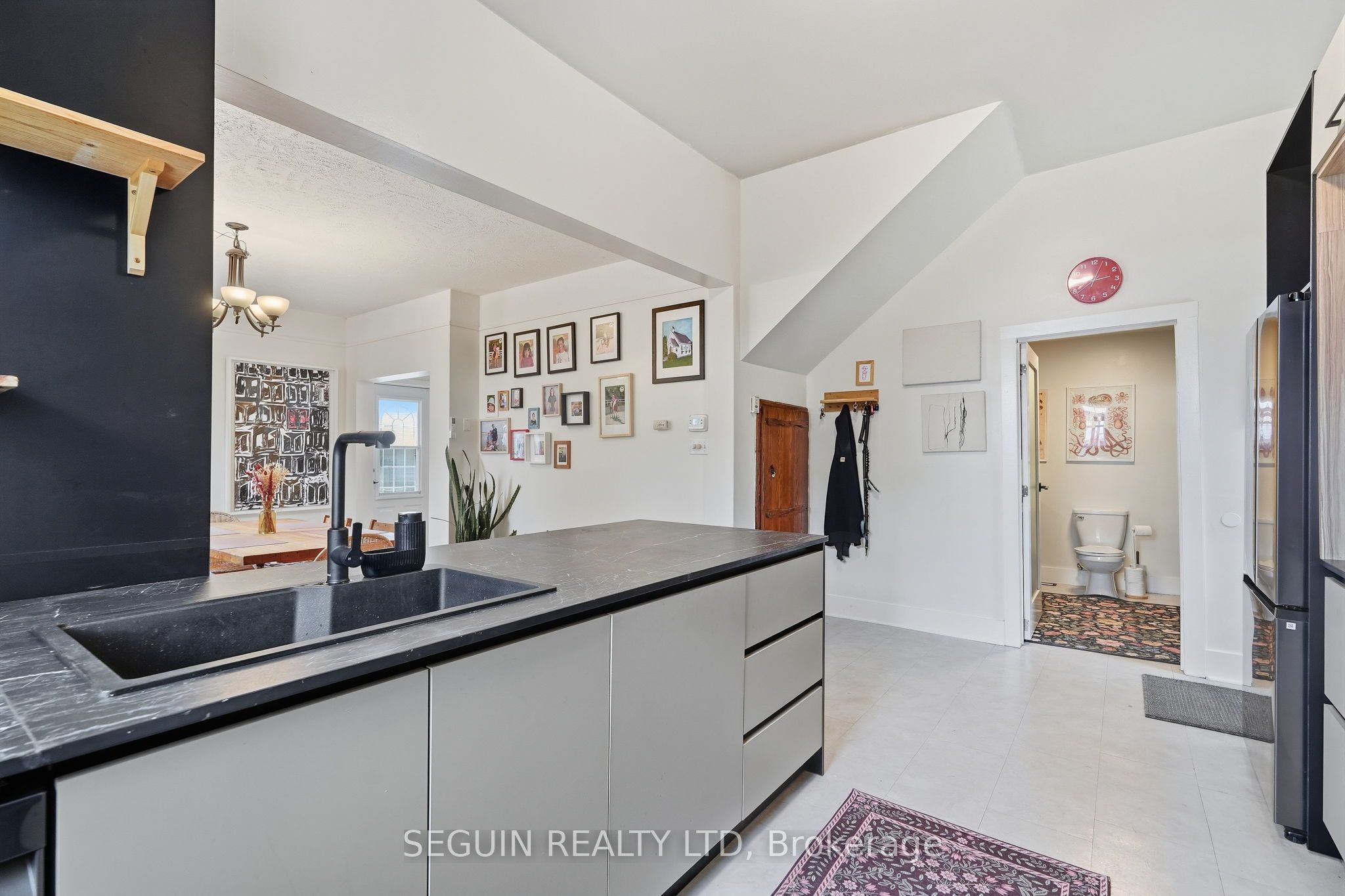 31 John Street Property Photo 17