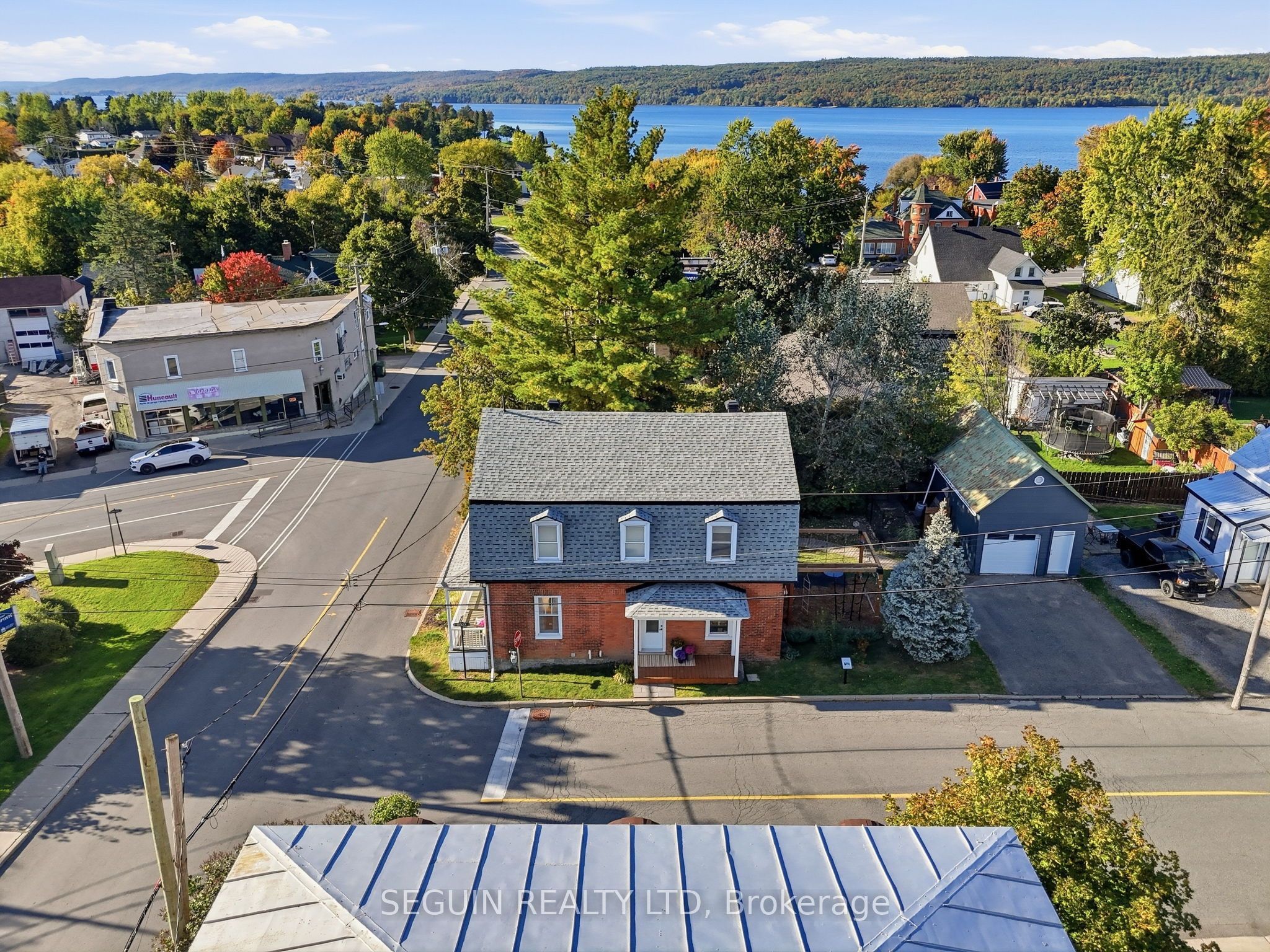 31 John Street Property Photo 32