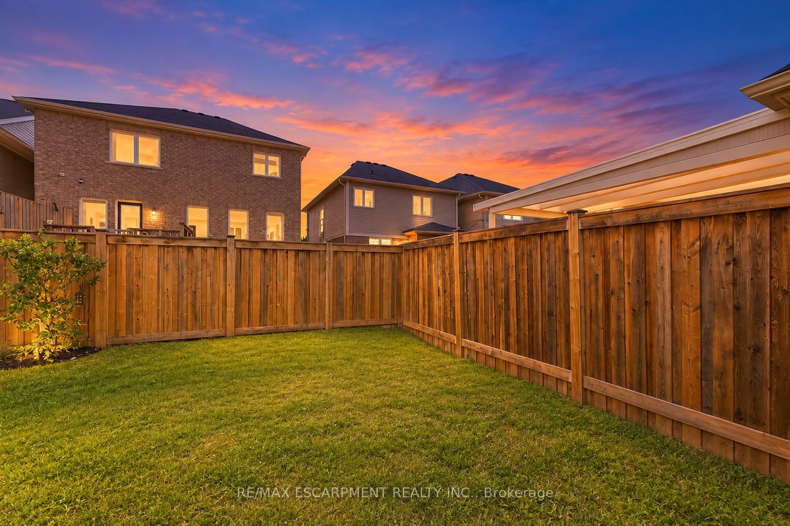 173 Whitwell Way Property Photo 13