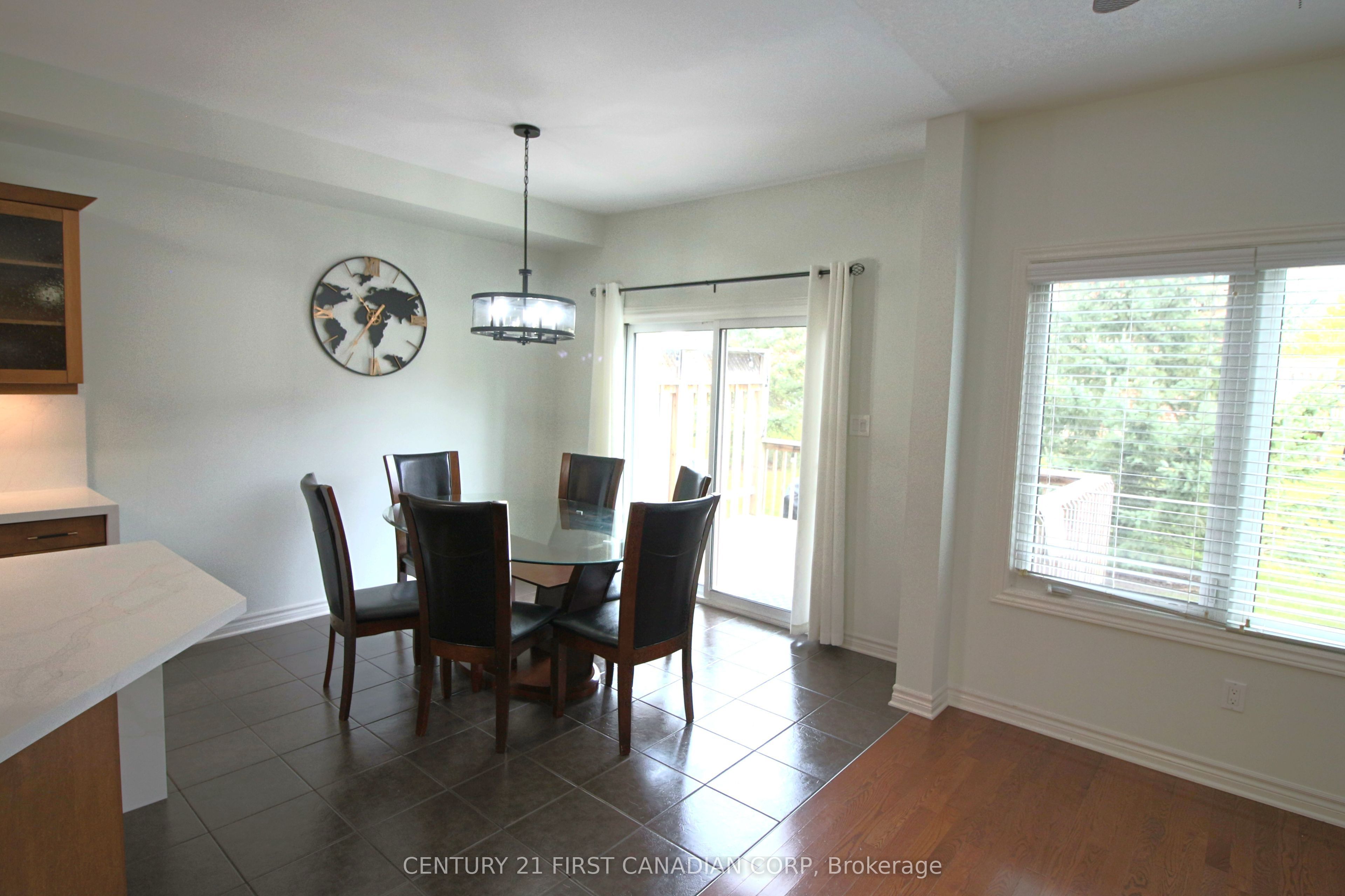 458 Blue Jay Drive 6 Property Photo 8