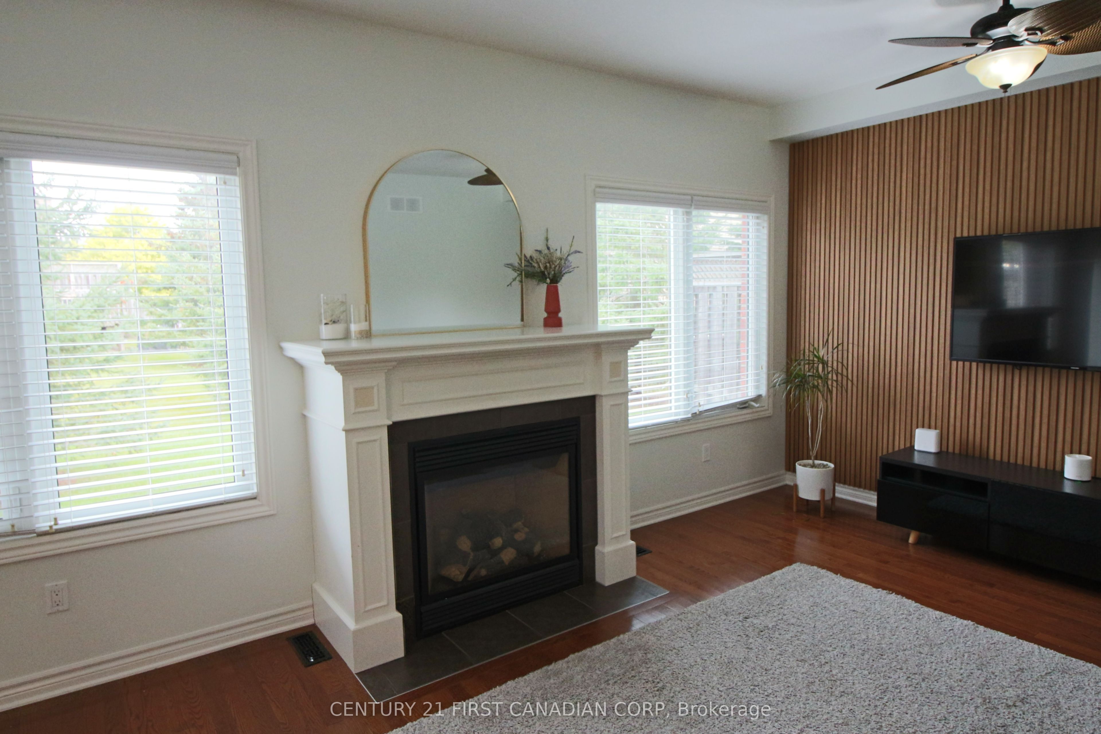 458 Blue Jay Drive 6 Property Photo 11