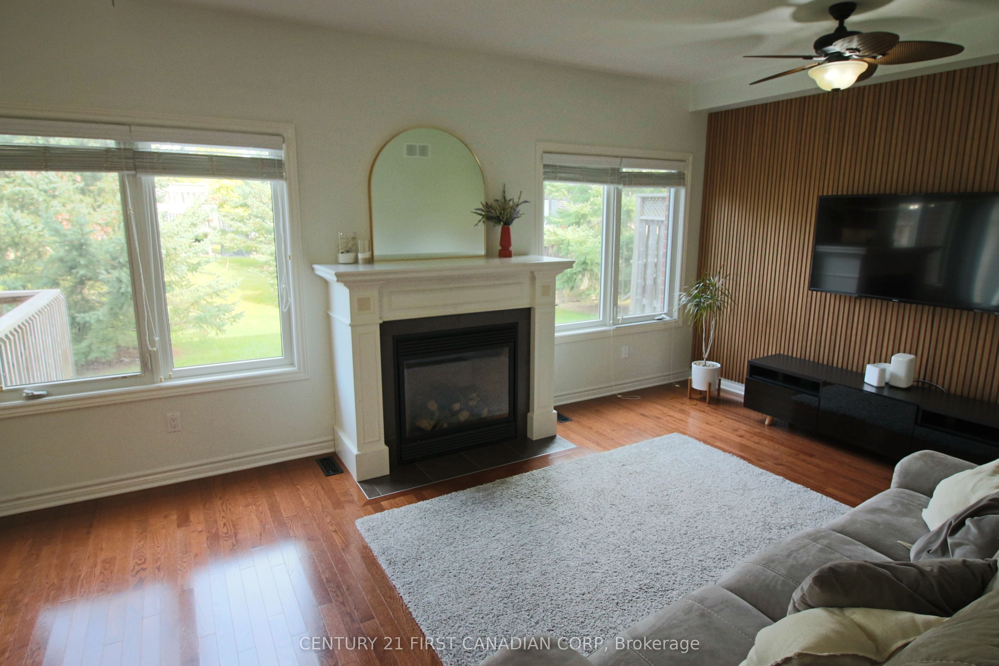 458 Blue Jay Drive 6 Property Photo 12