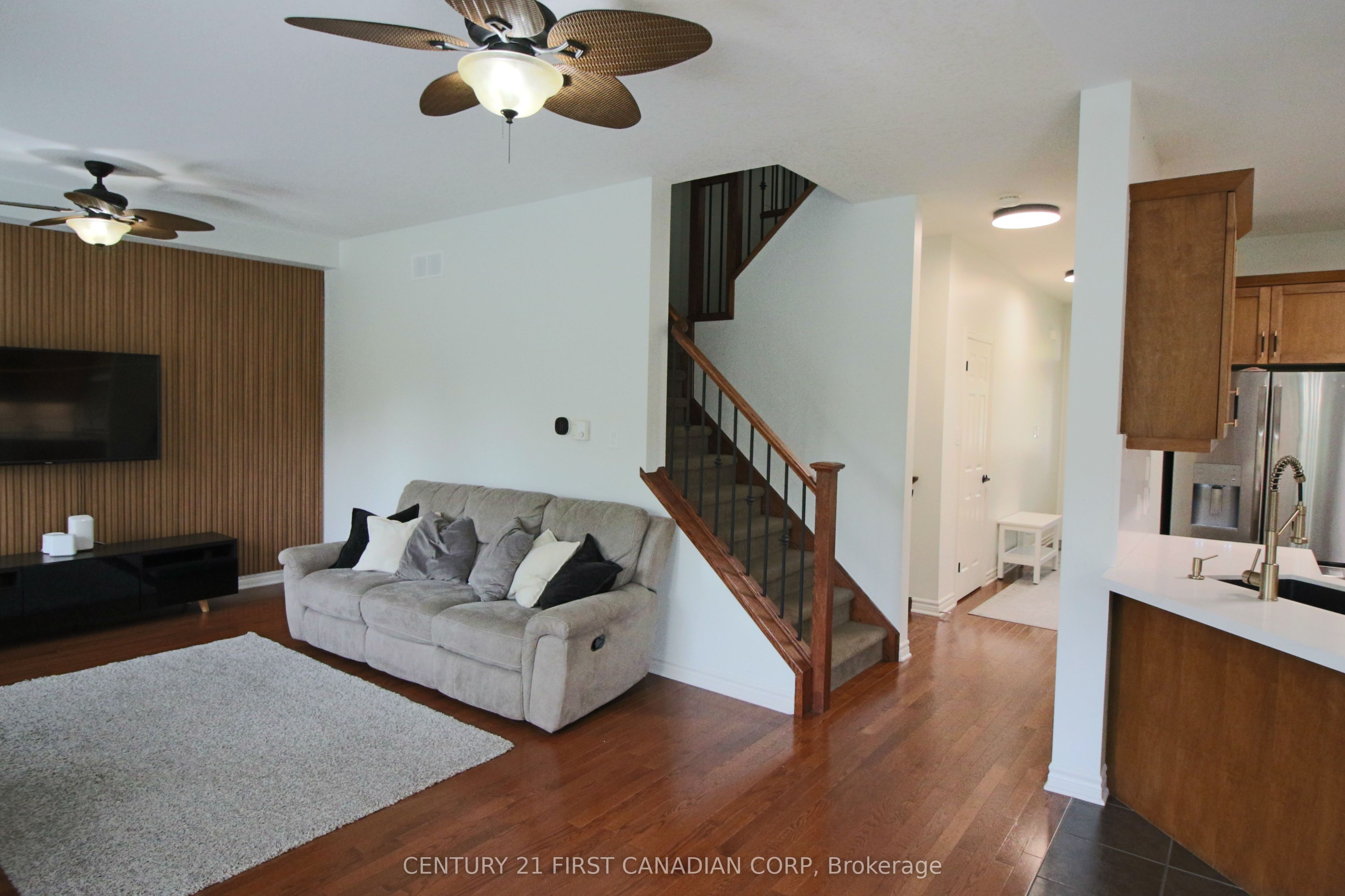 458 Blue Jay Drive 6 Property Photo 15