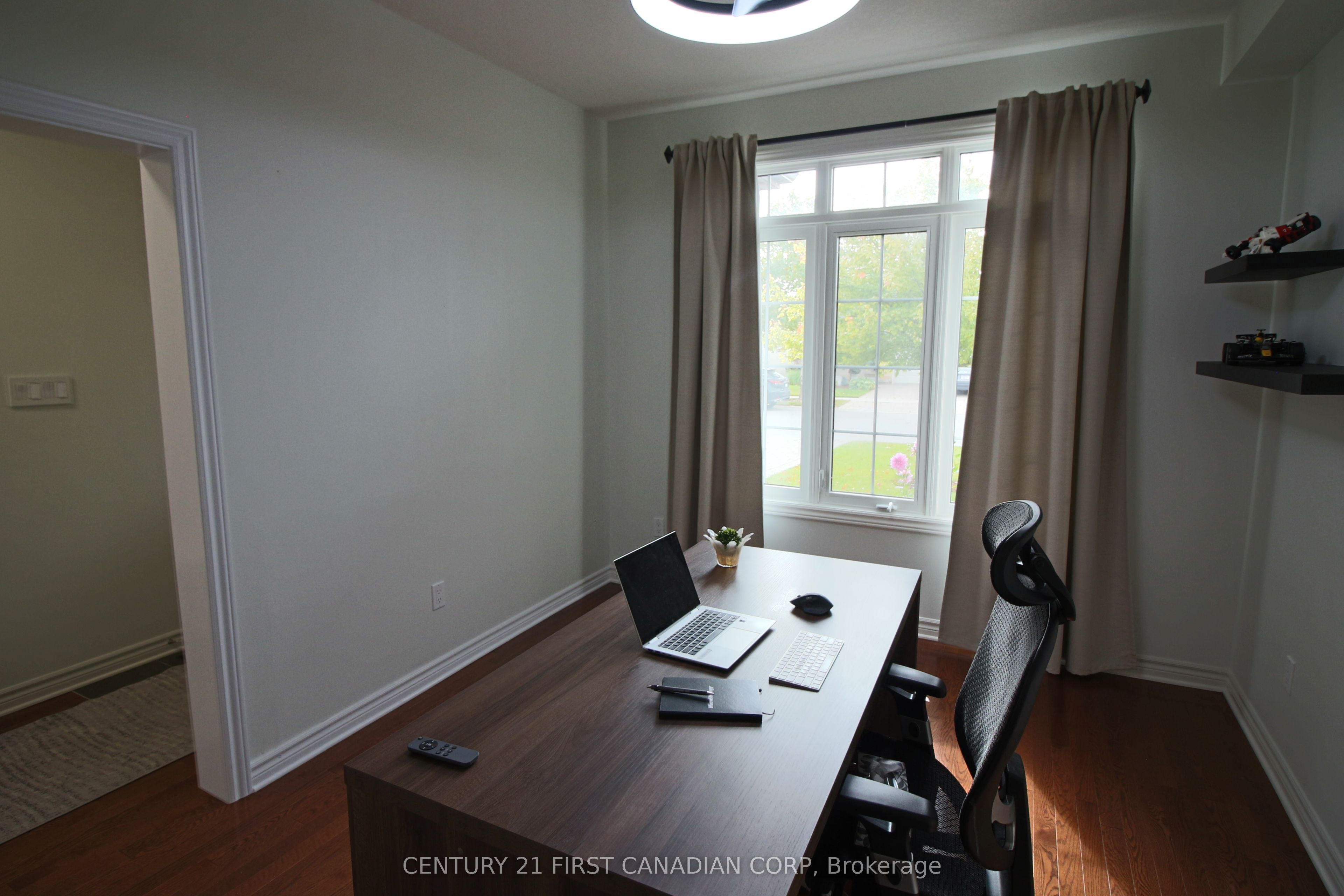 458 Blue Jay Drive 6 Property Photo 19