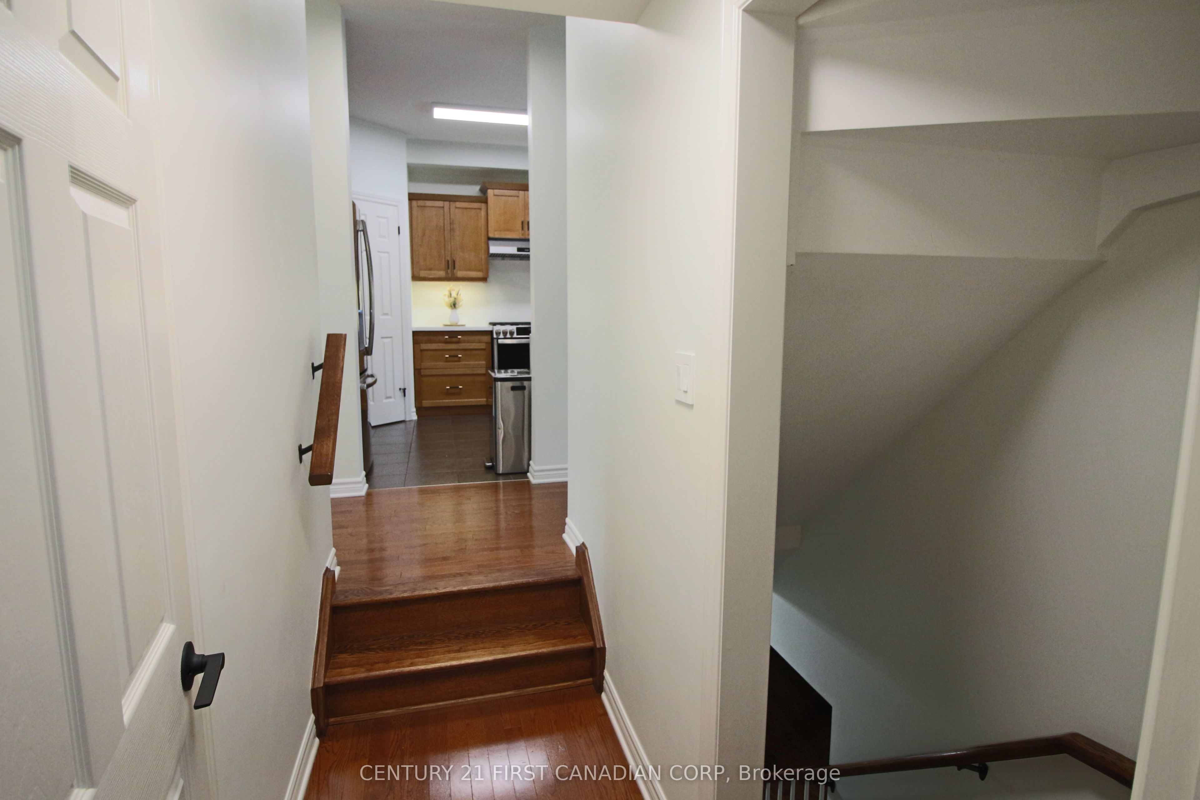 458 Blue Jay Drive 6 Property Photo 20