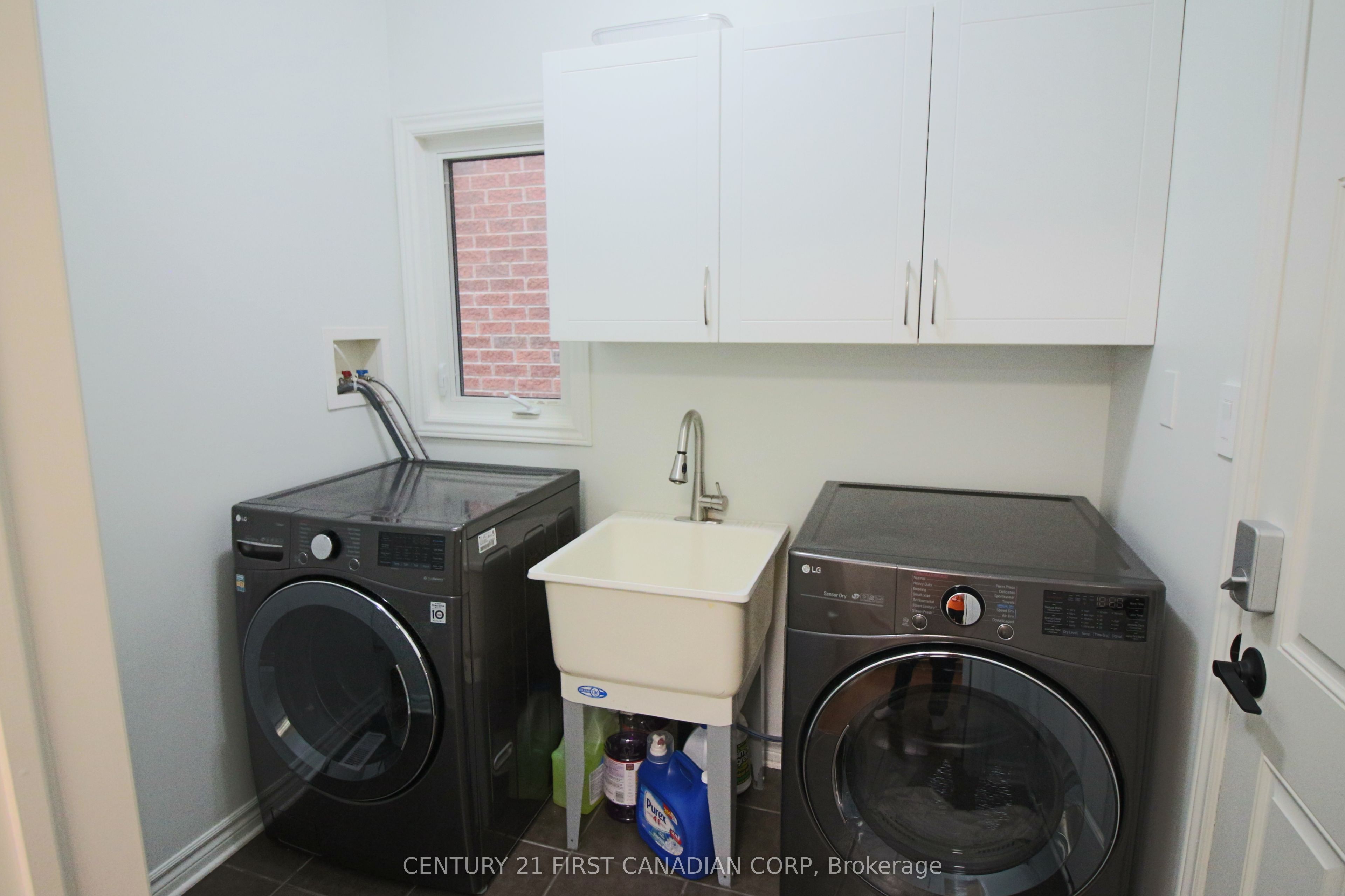 458 Blue Jay Drive 6 Property Photo 21