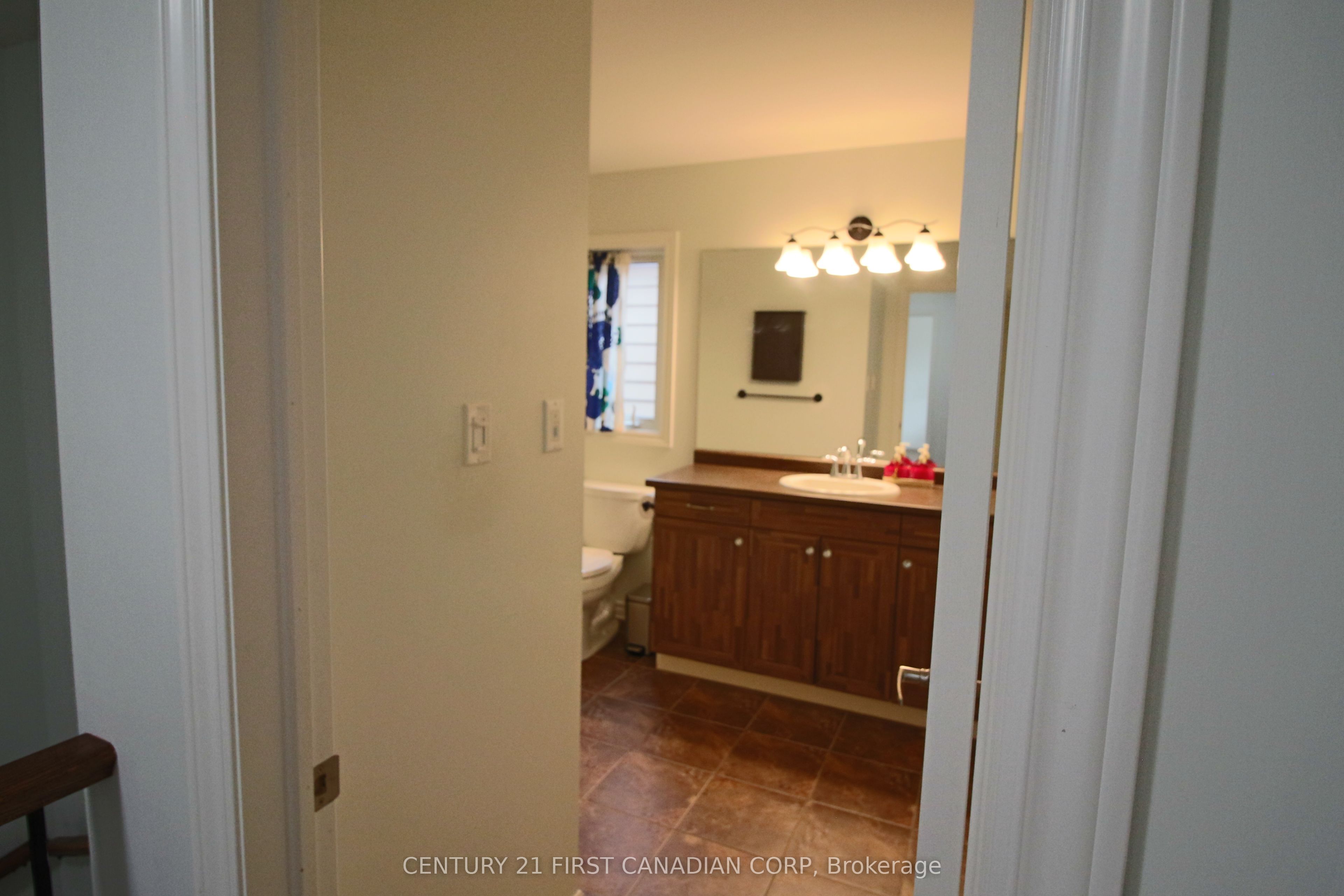 458 Blue Jay Drive 6 Property Photo 22