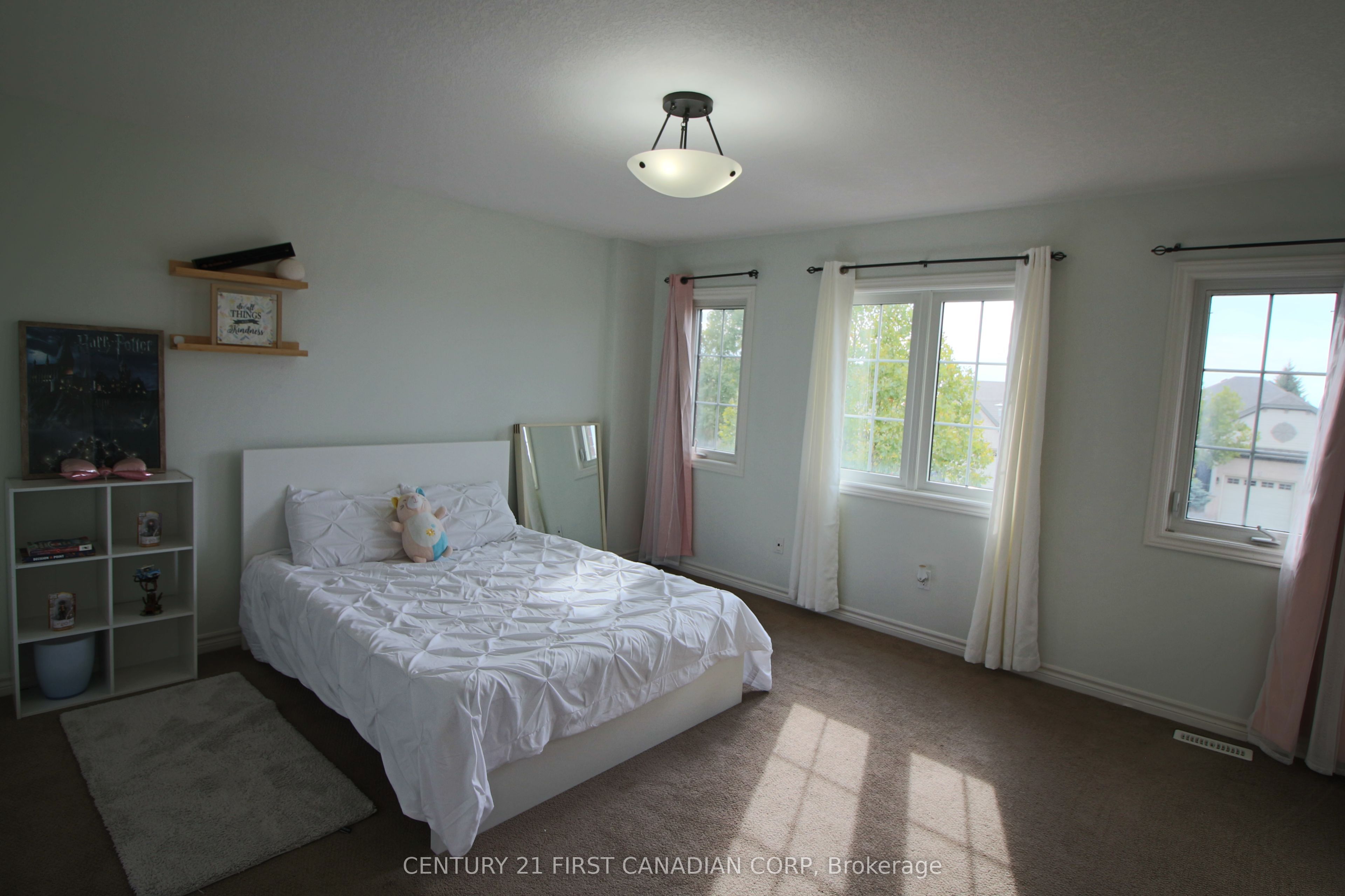 458 Blue Jay Drive 6 Property Photo 25
