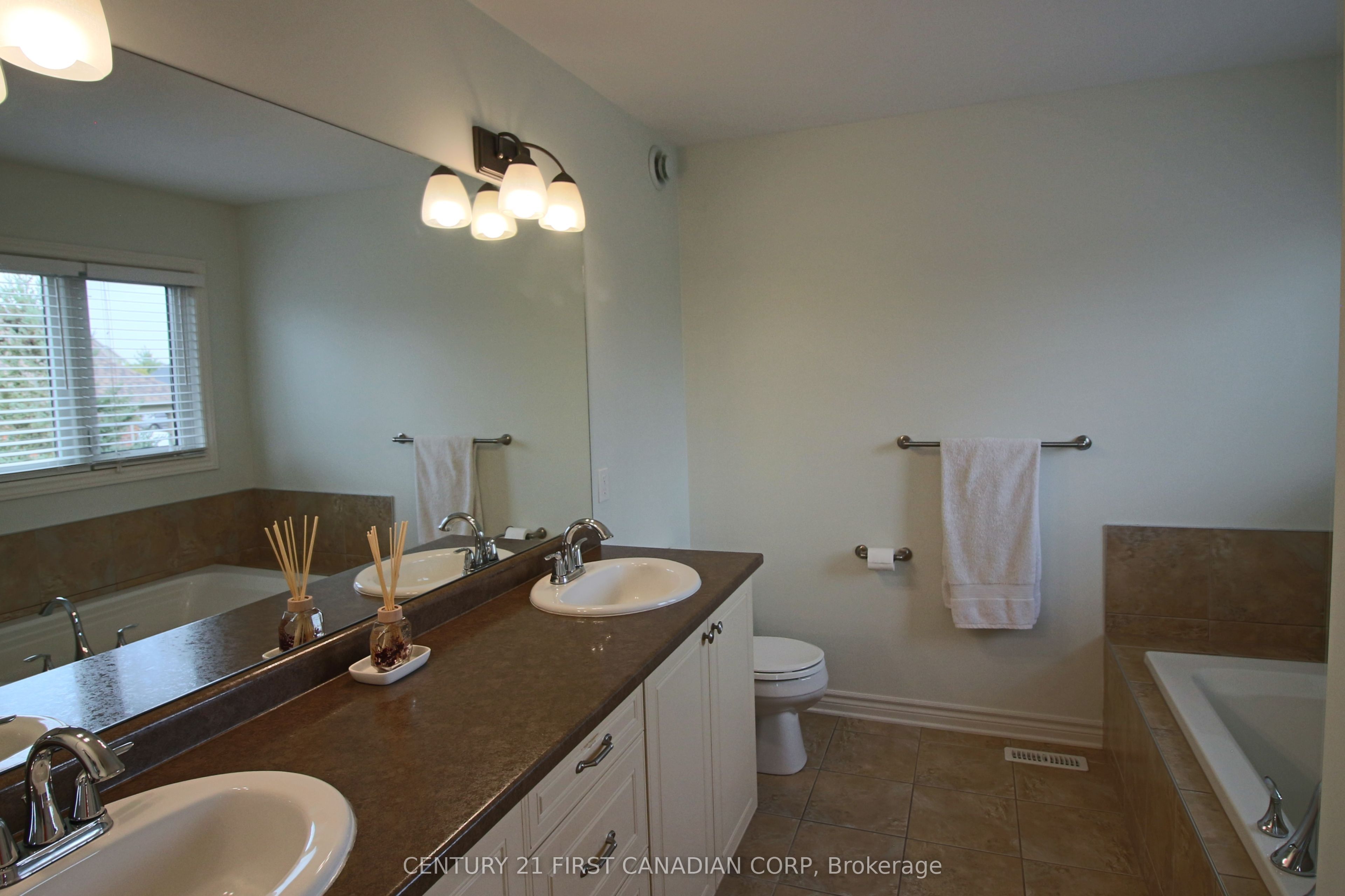 458 Blue Jay Drive 6 Property Photo 34