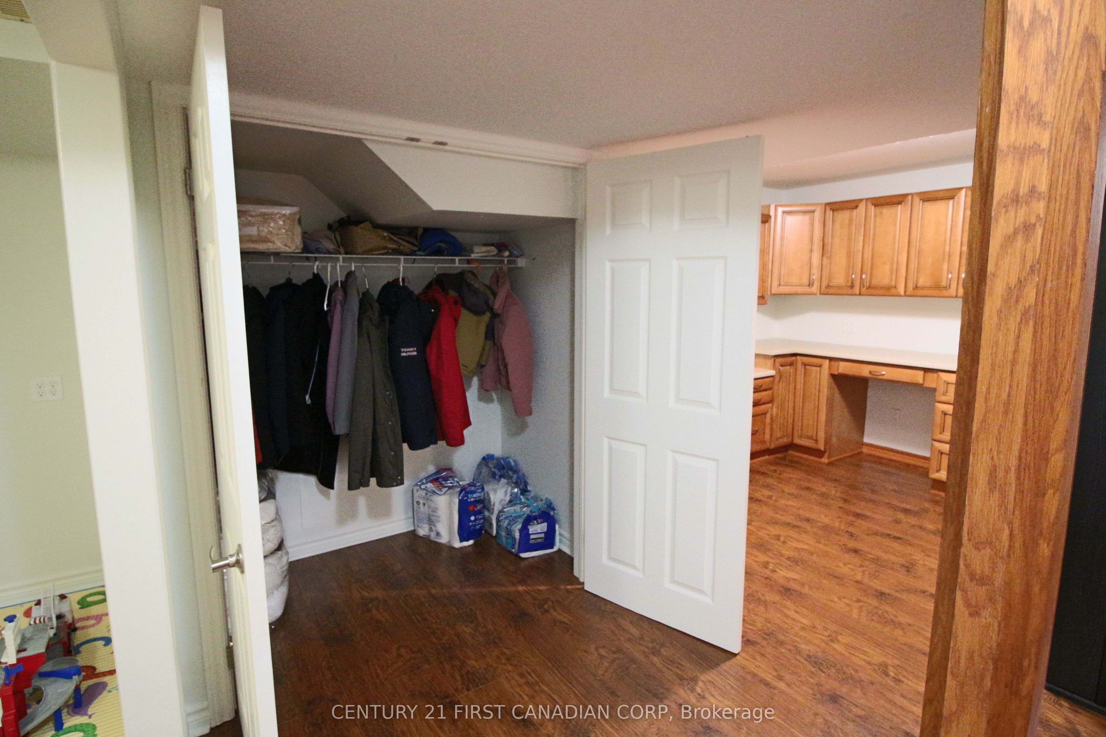 458 Blue Jay Drive 6 Property Photo 42