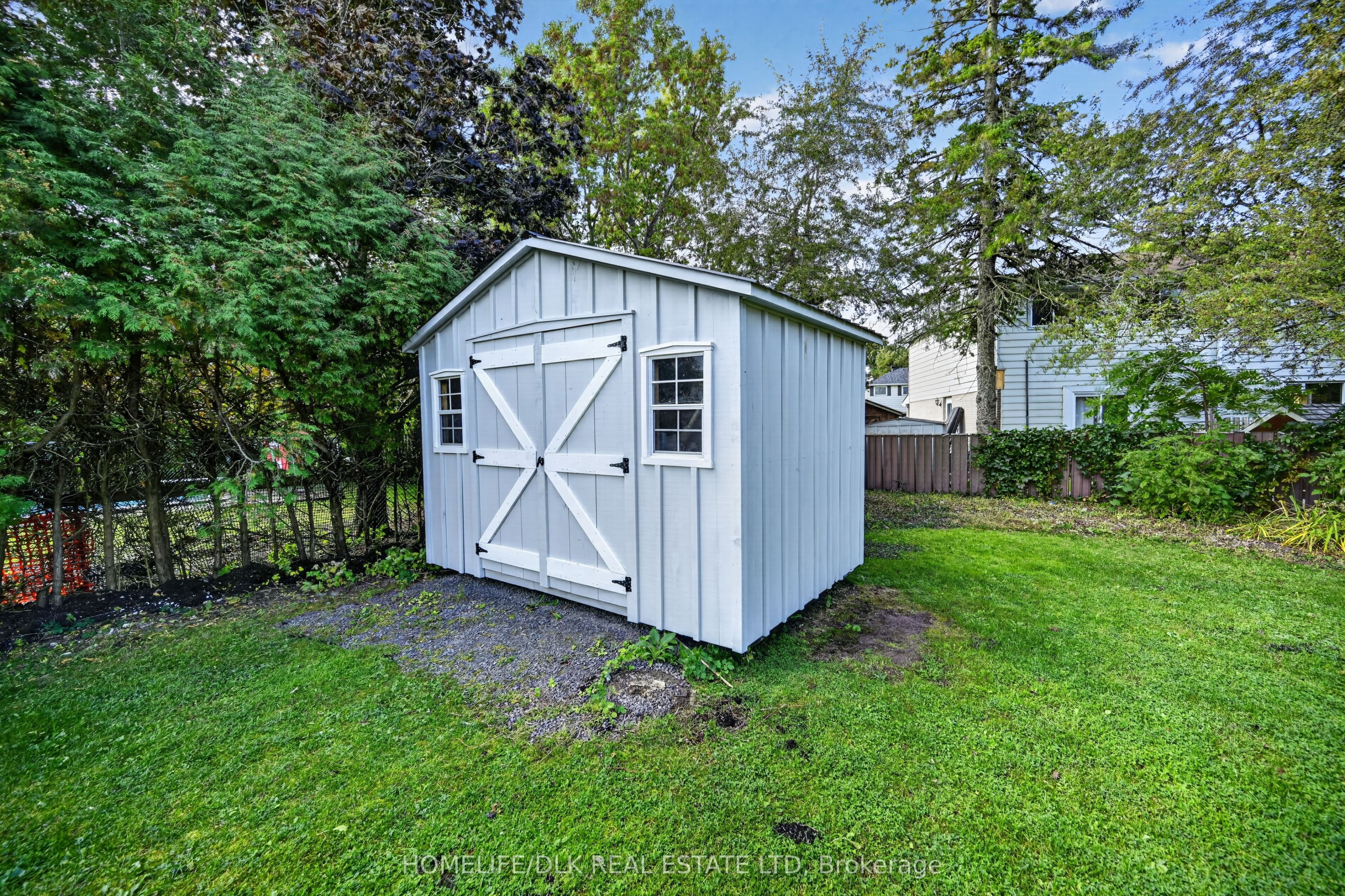 961 Massie Drive W Property Photo 10