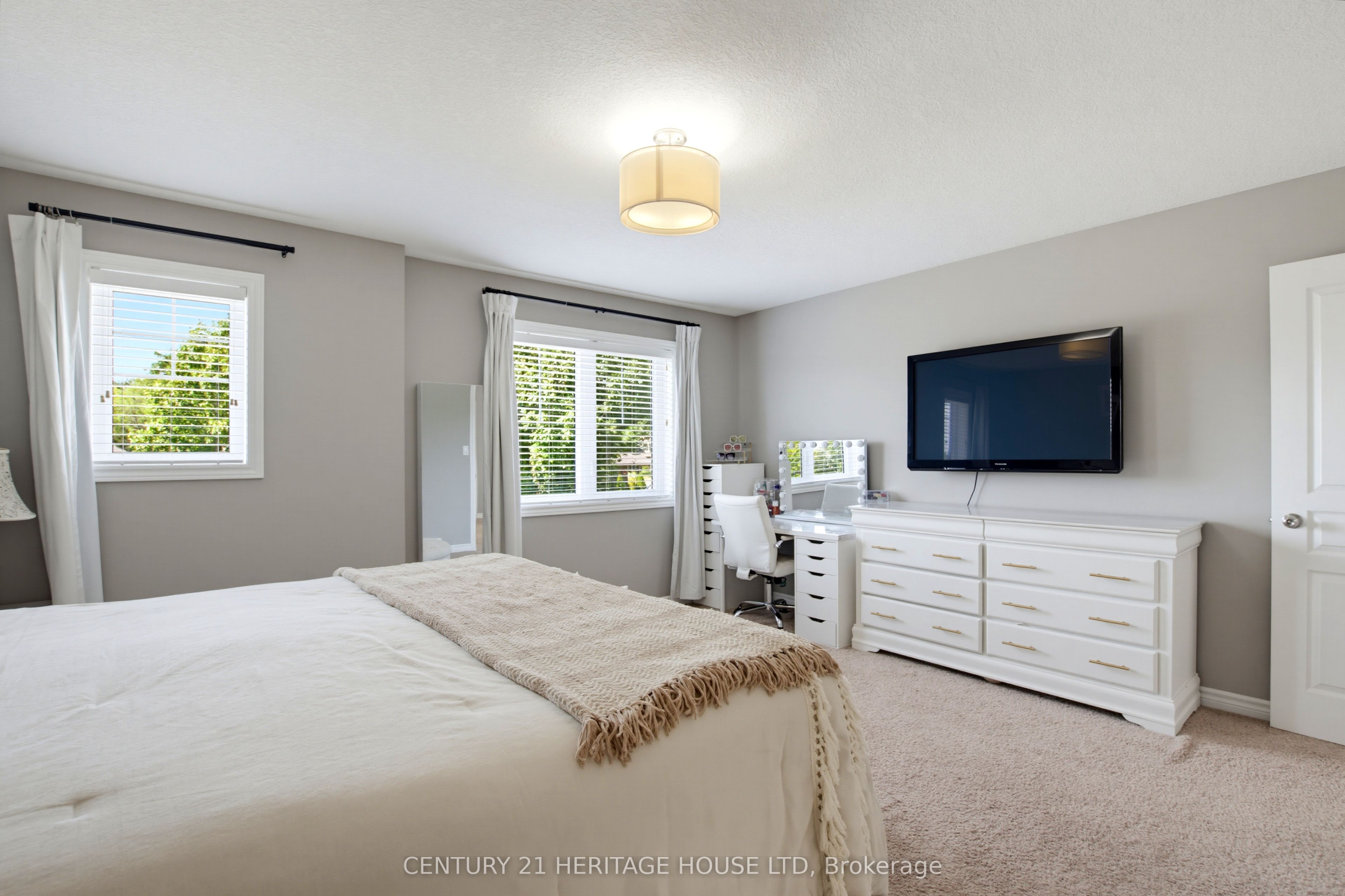 193 Tarry Parkway Property Photo 25