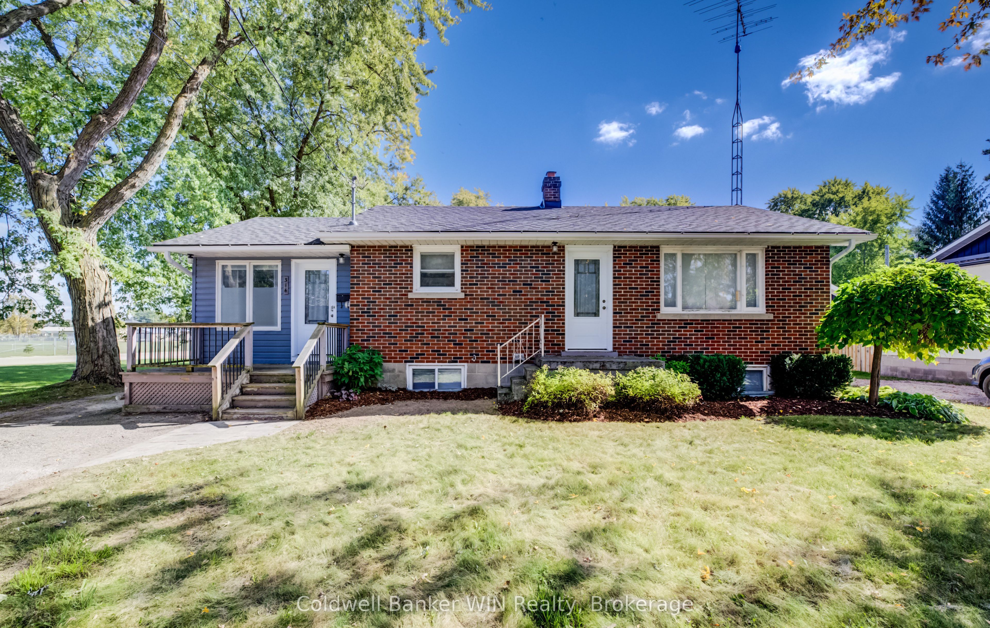 314 Wellington Street E Property Photo 2