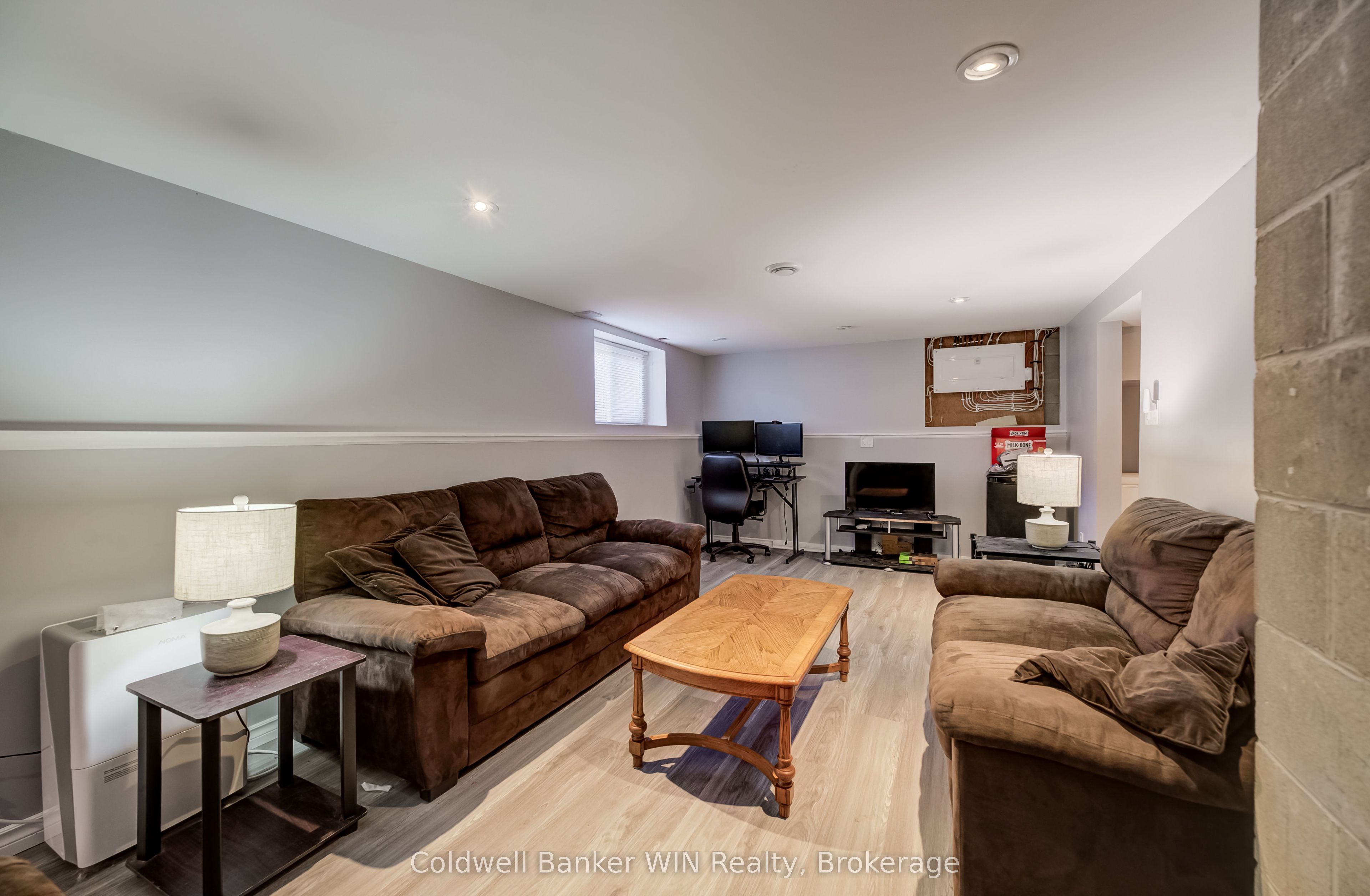 314 Wellington Street E Property Photo 20