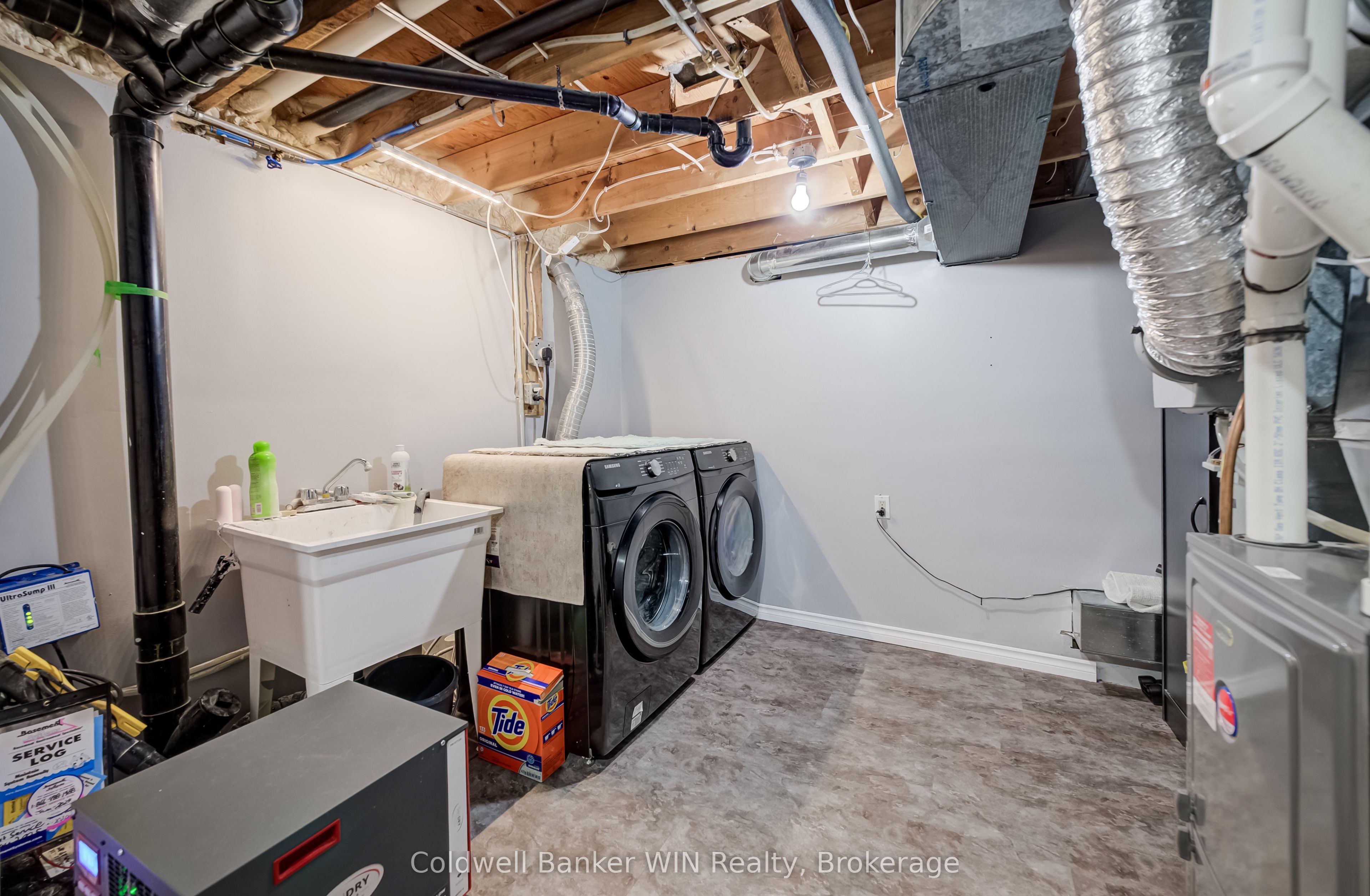 314 Wellington Street E Property Photo 24
