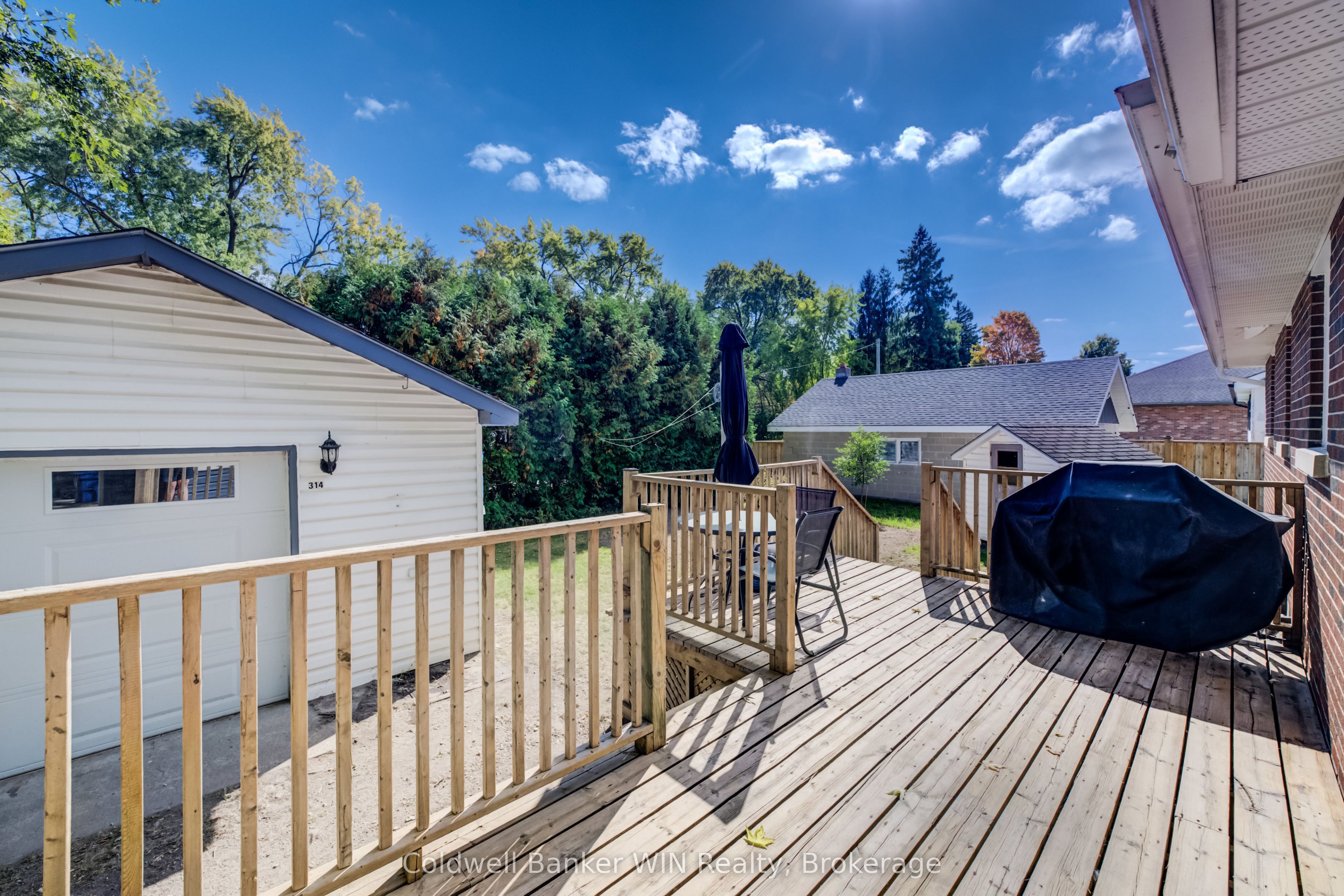 314 Wellington Street E Property Photo 25