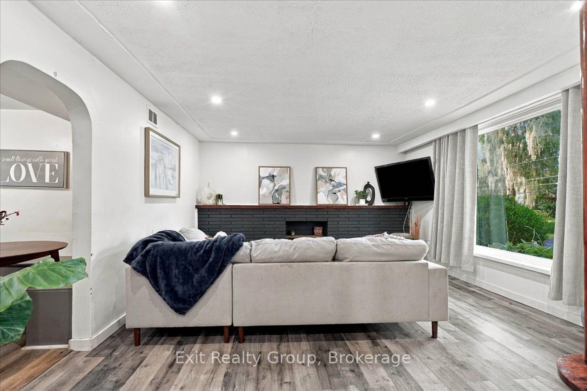 129 Harcourt Road Property Photo 10