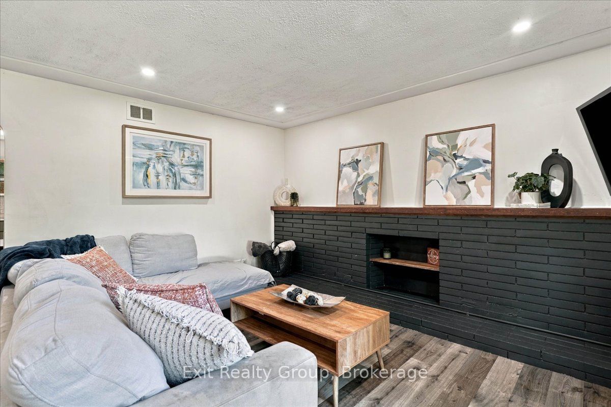 129 Harcourt Road Property Photo 12