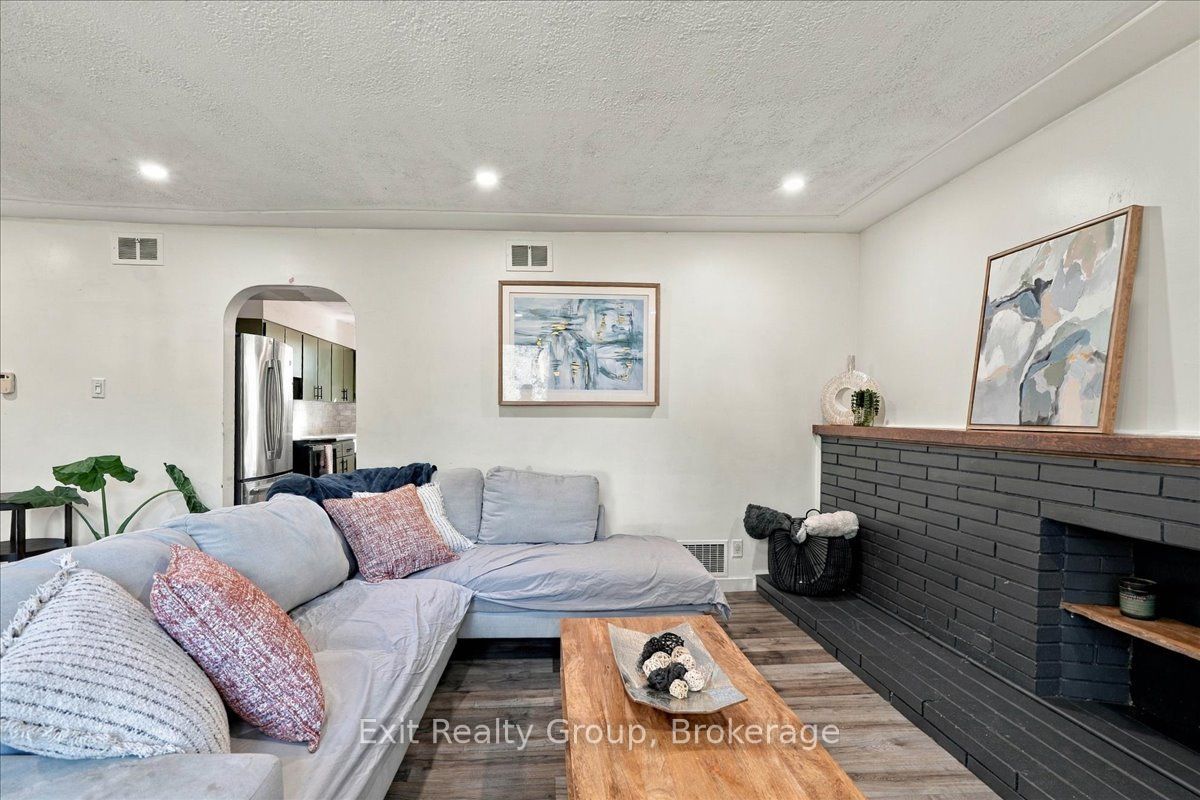 129 Harcourt Road Property Photo 14
