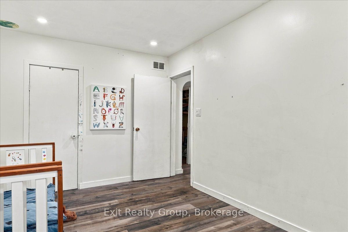 129 Harcourt Road Property Photo 22