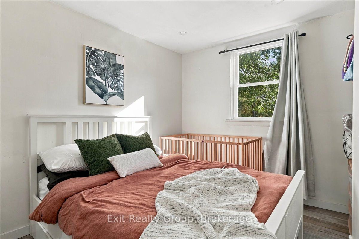 129 Harcourt Road Property Photo 25