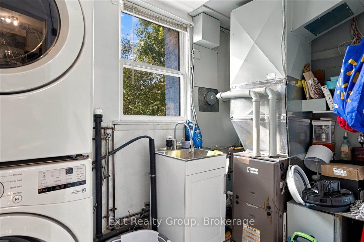 129 Harcourt Road Property Photo 27