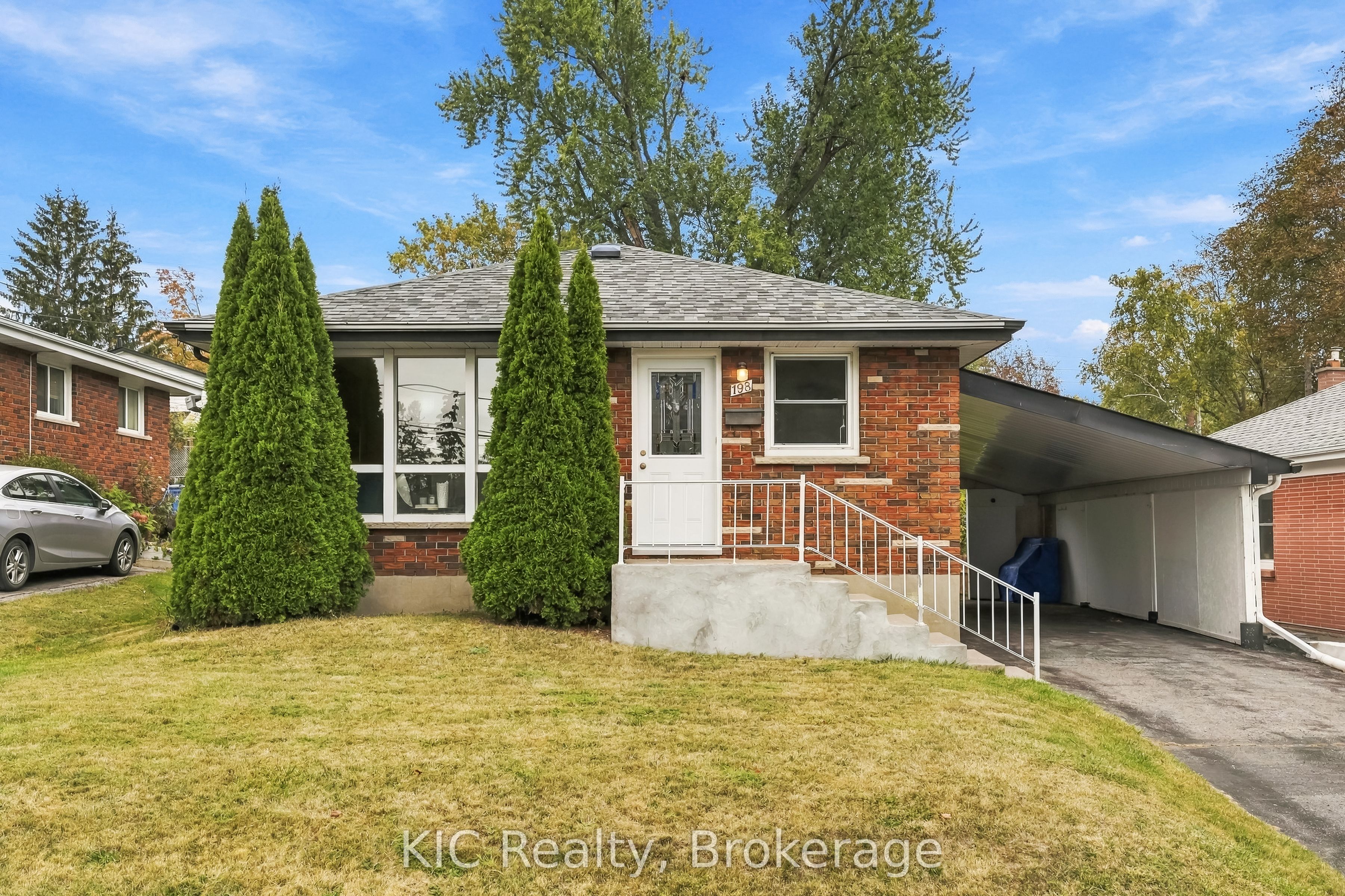 198 Mcclennan Street Property Photo 1