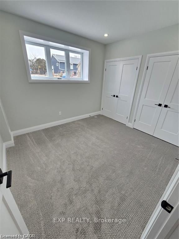 18 Hincks Street B Property Photo 8