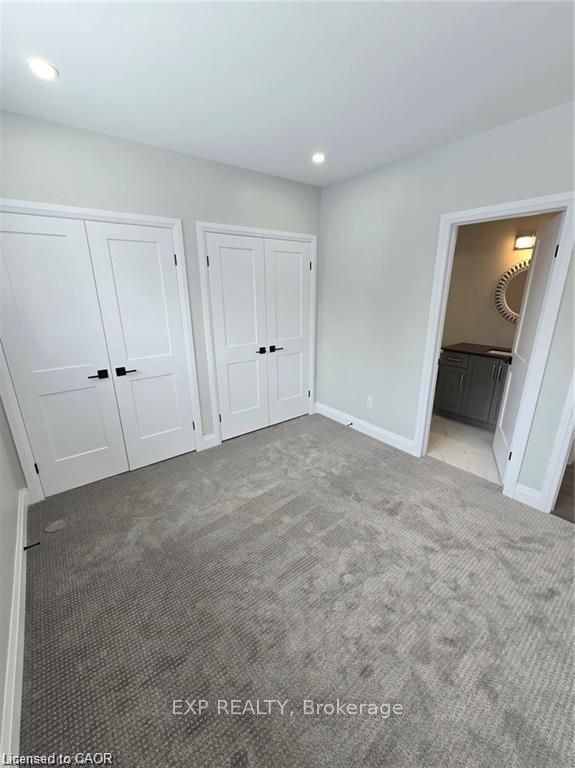 18 Hincks Street B Property Photo 9