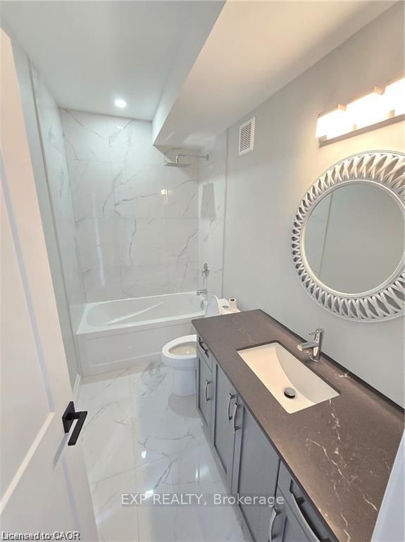 18 Hincks Street B Property Photo 11