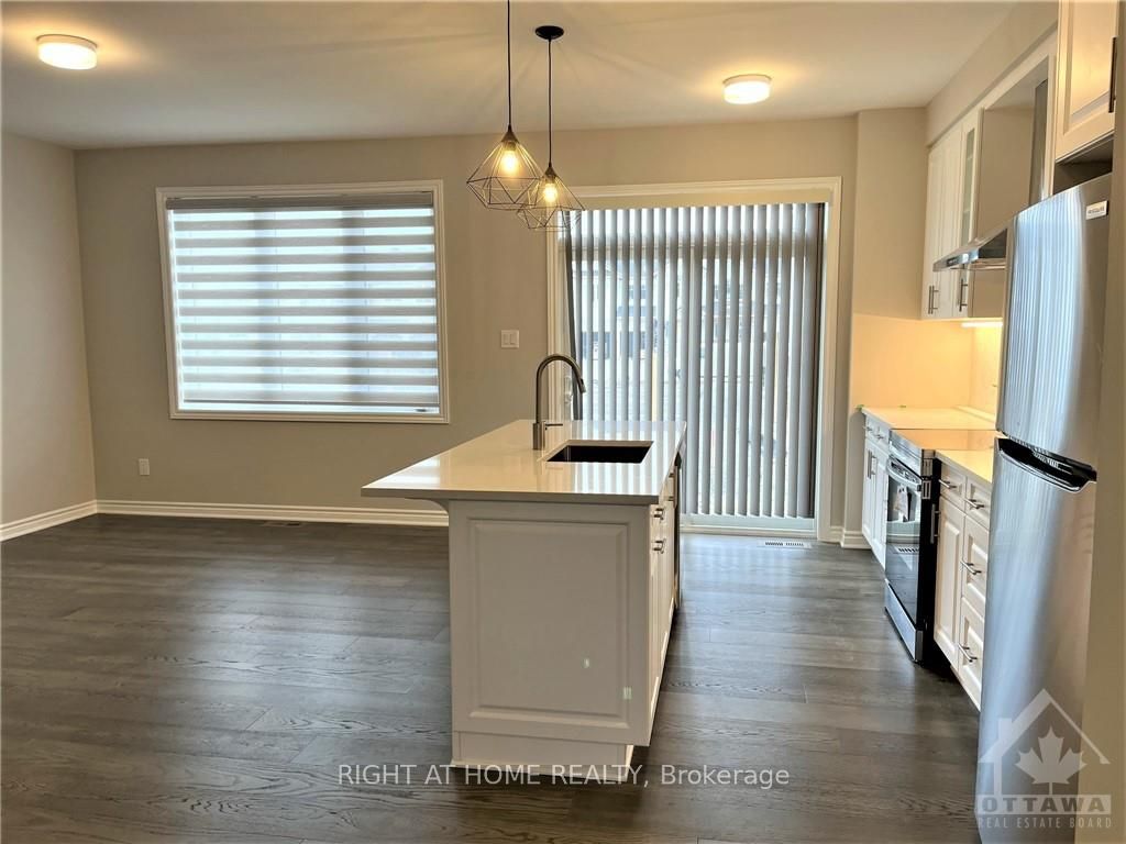 681 Allied Mews Property Photo 7