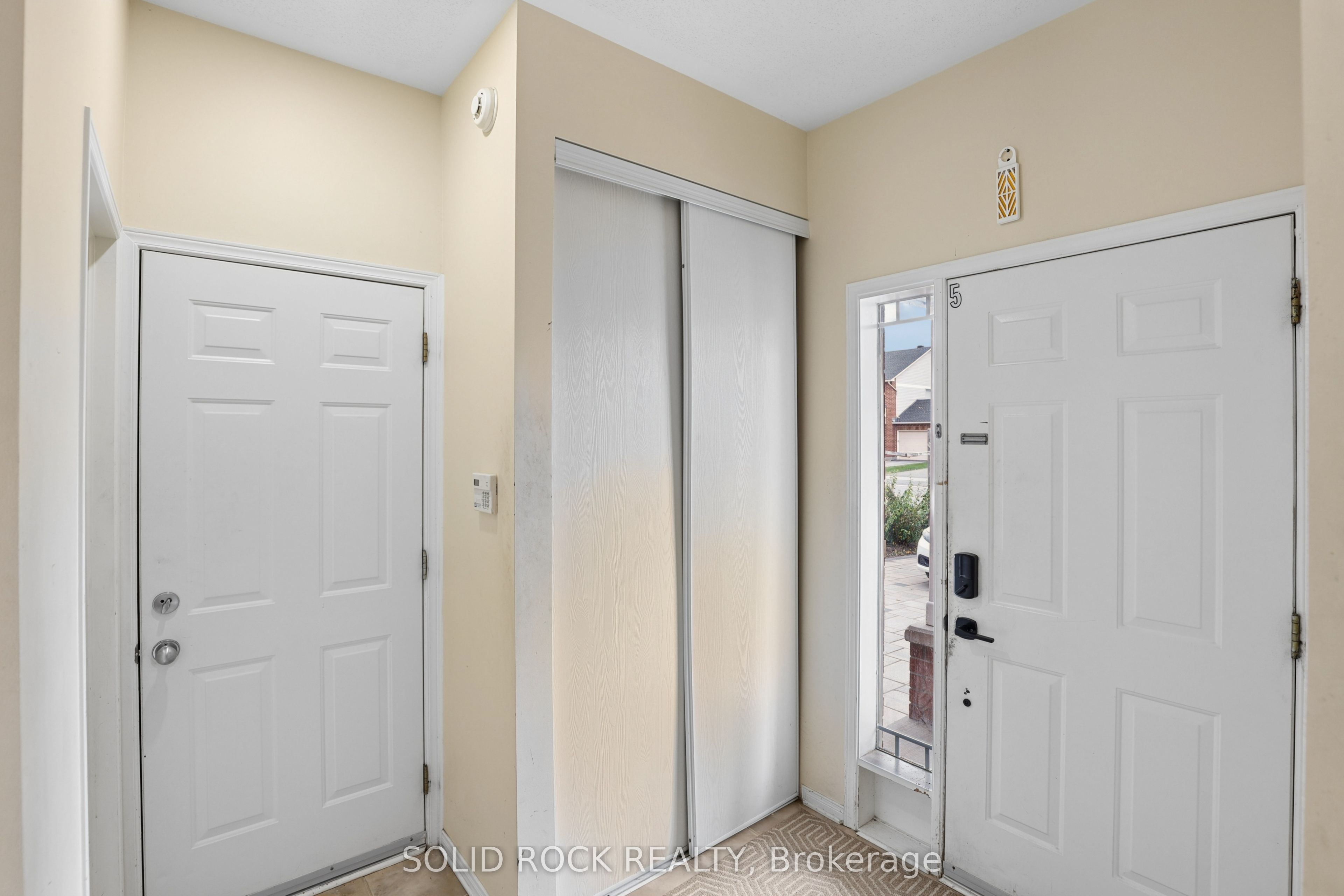 1176 Halton Terrace Property Photo 4