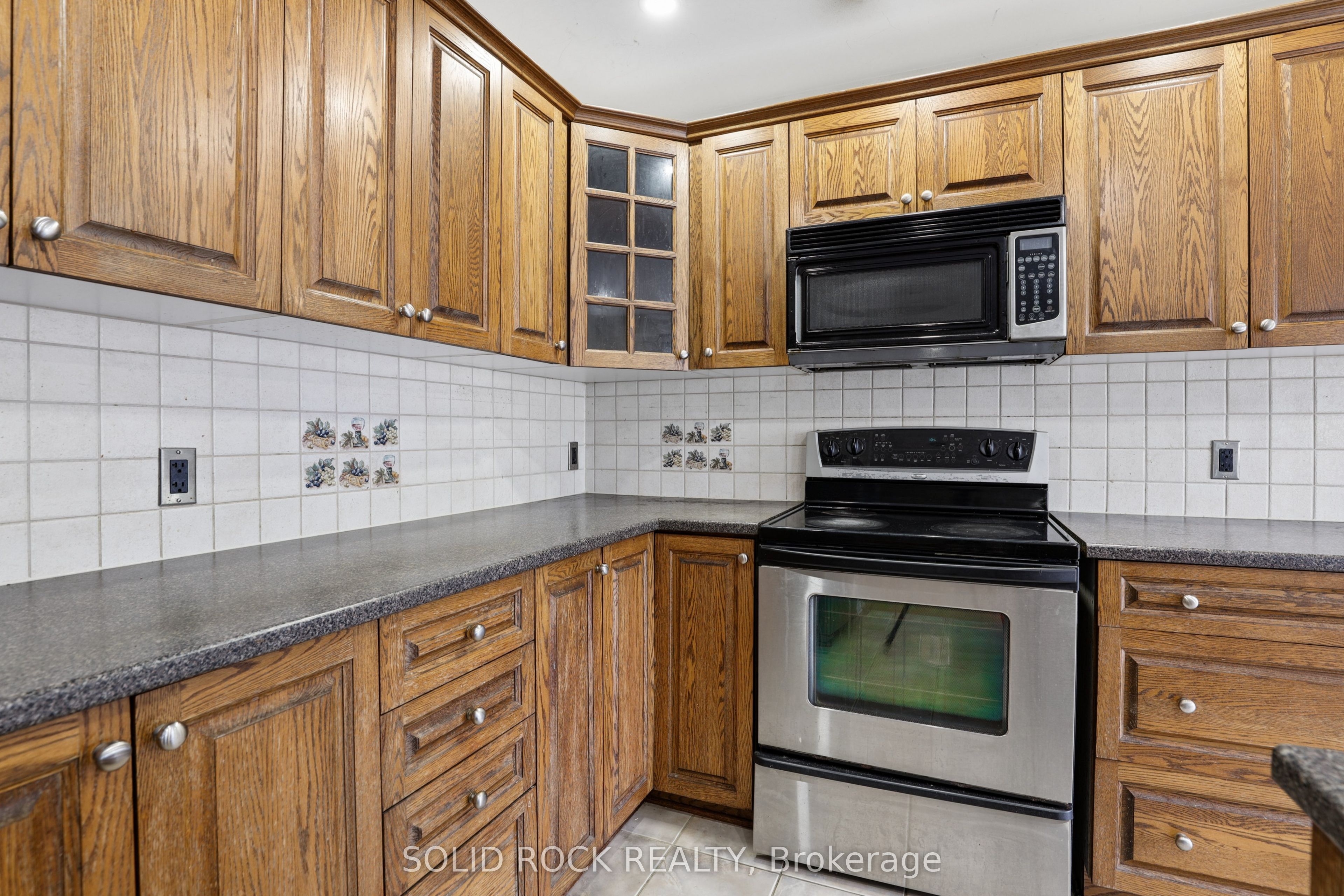 1176 Halton Terrace Property Photo 18