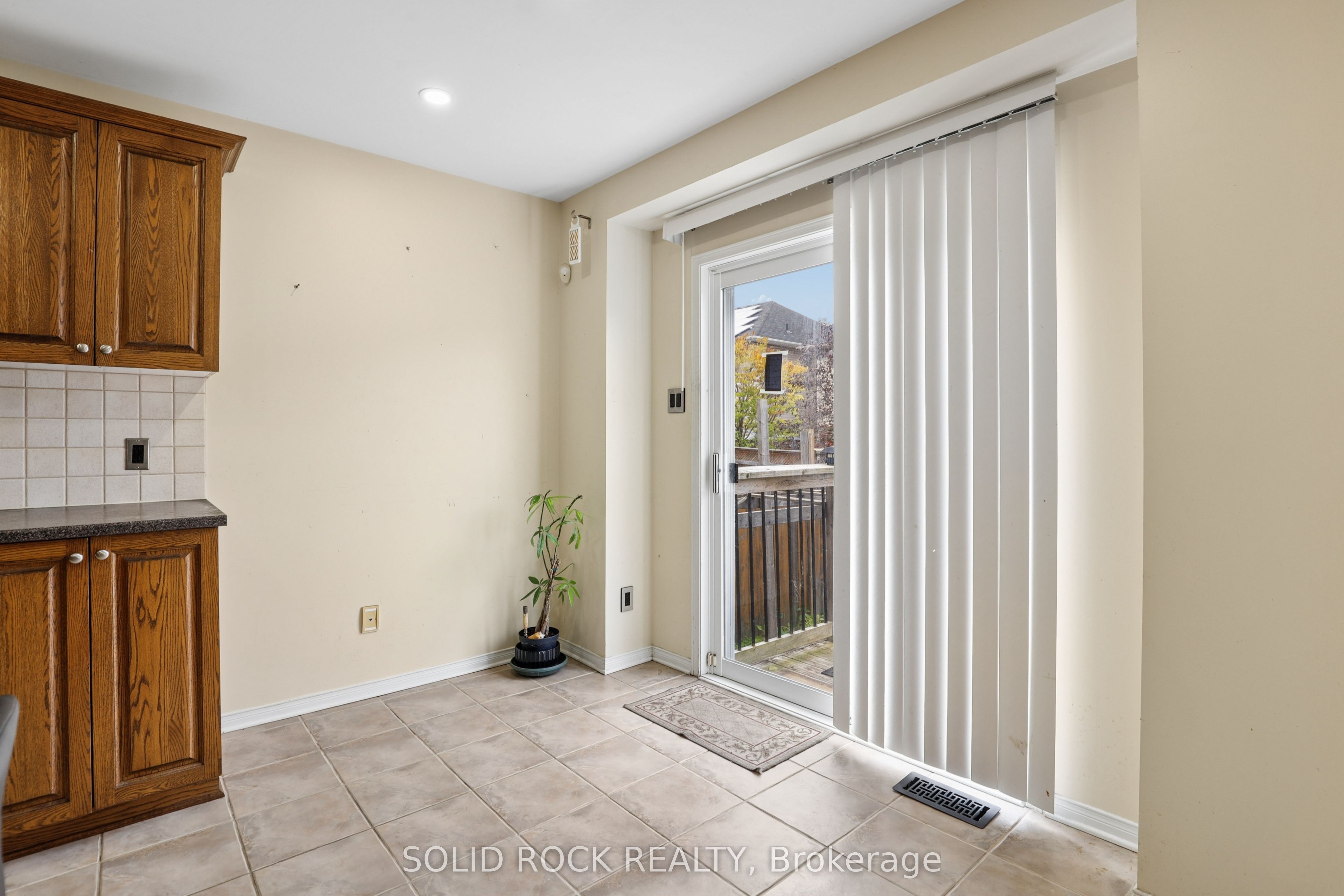 1176 Halton Terrace Property Photo 21