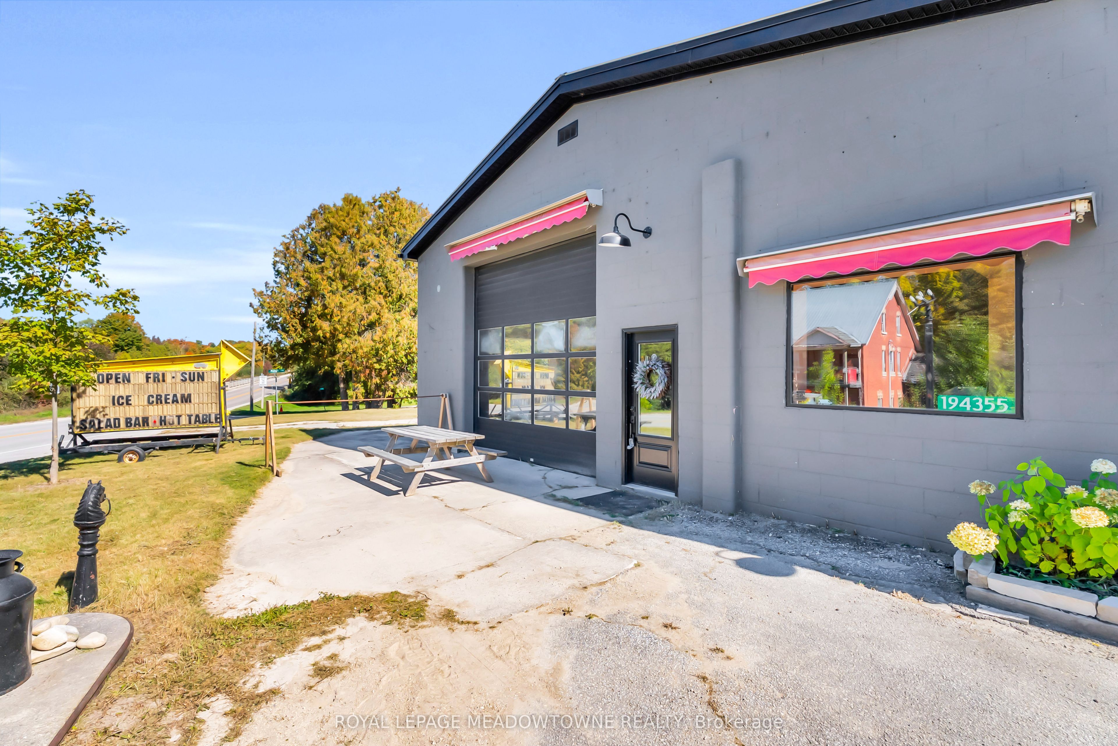 194355 Grey 13 Road Property Photo 3
