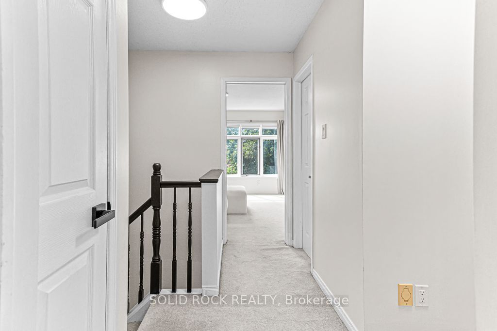 49 Longshire Circle Property Photo 16