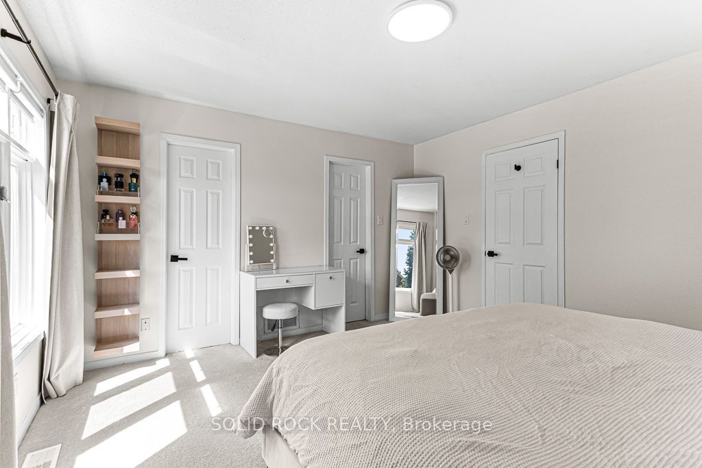 49 Longshire Circle Property Photo 19