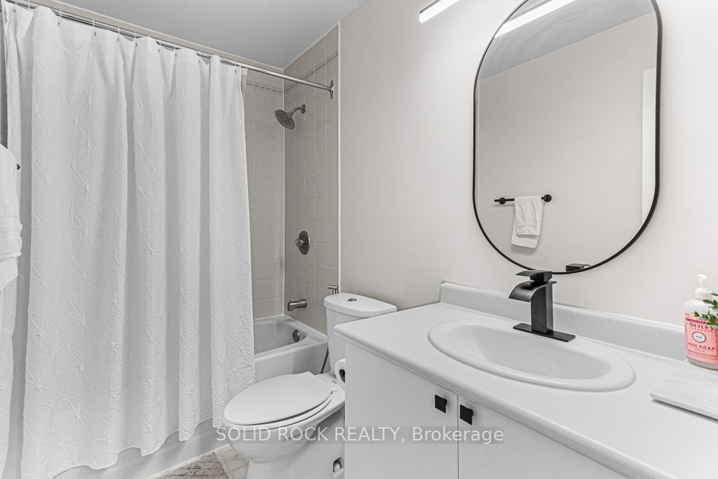 49 Longshire Circle Property Photo 26