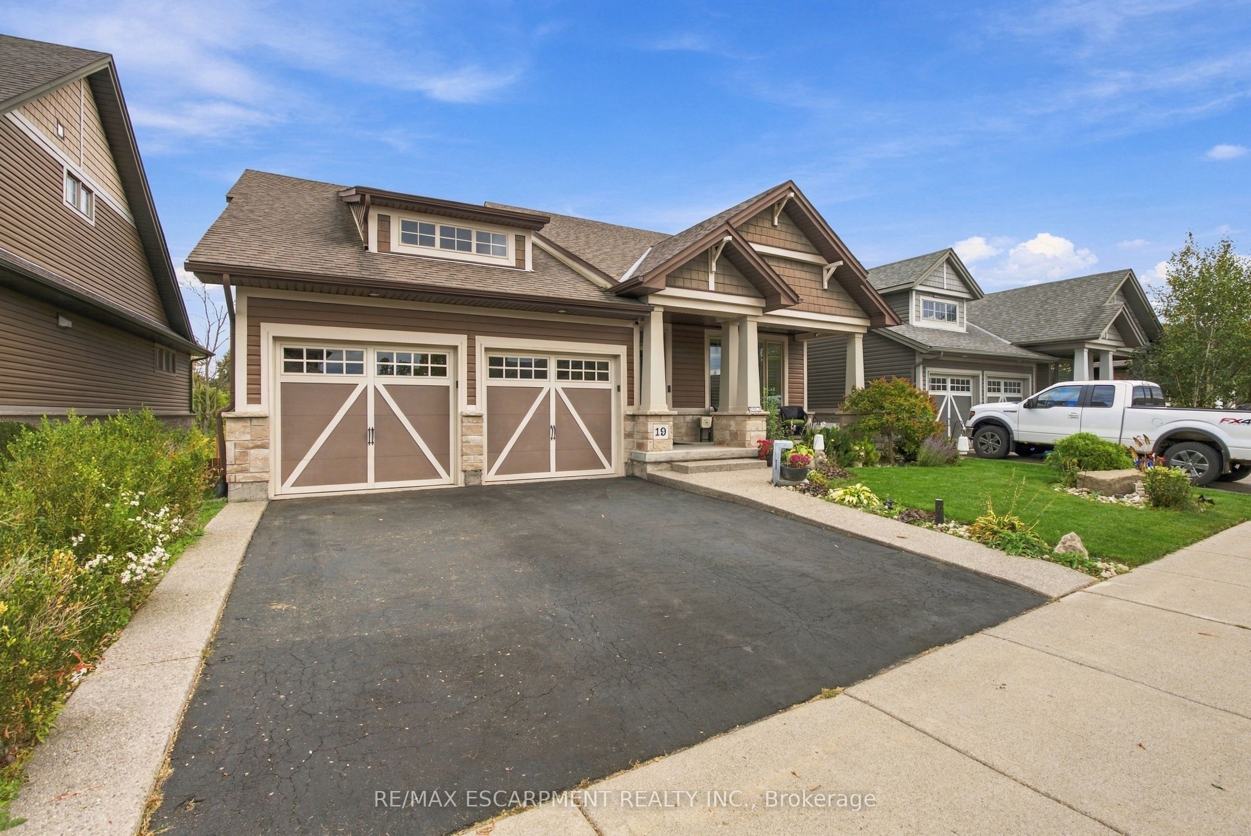 19 Brookside Terrace Property Photo 3