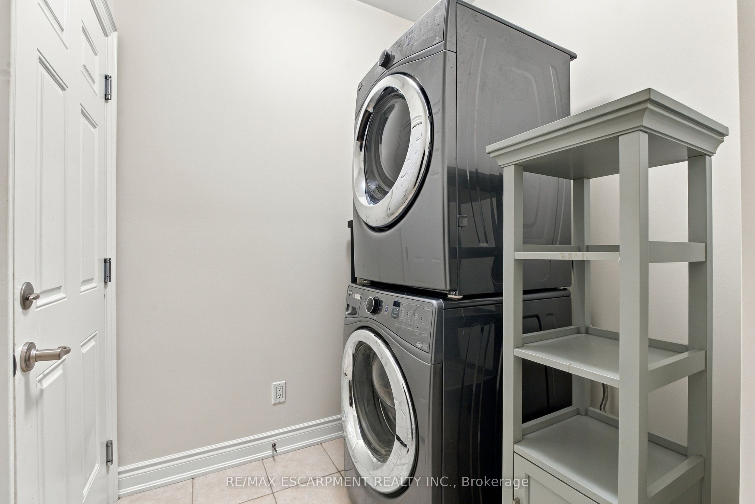 19 Brookside Terrace Property Photo 10