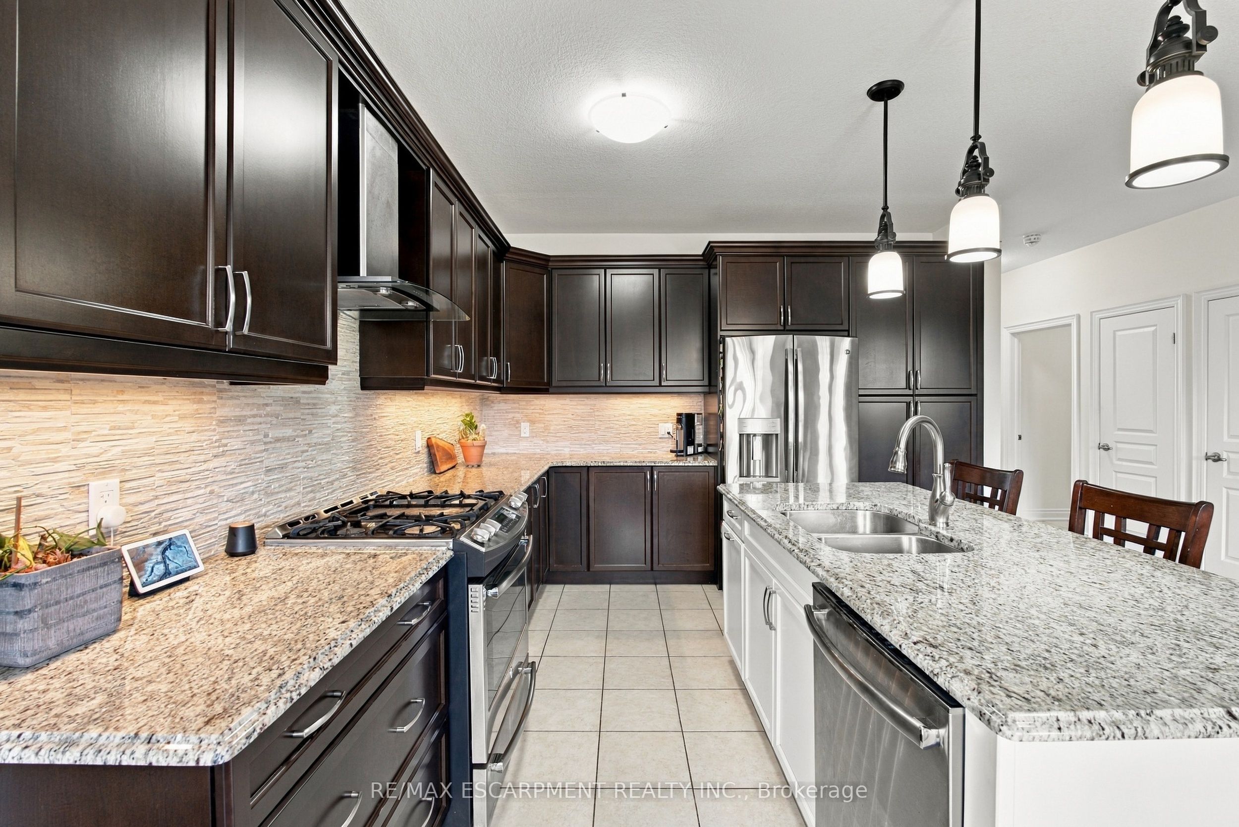19 Brookside Terrace Property Photo 15