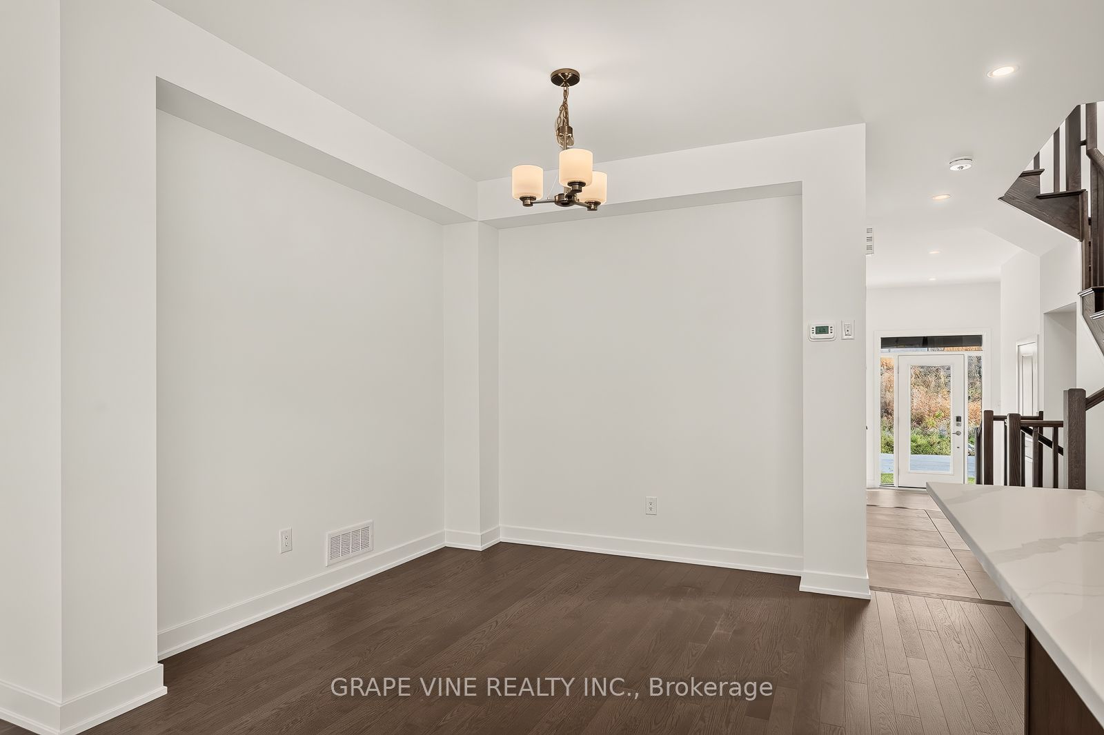 595 Arbia Ridge Property Photo 11