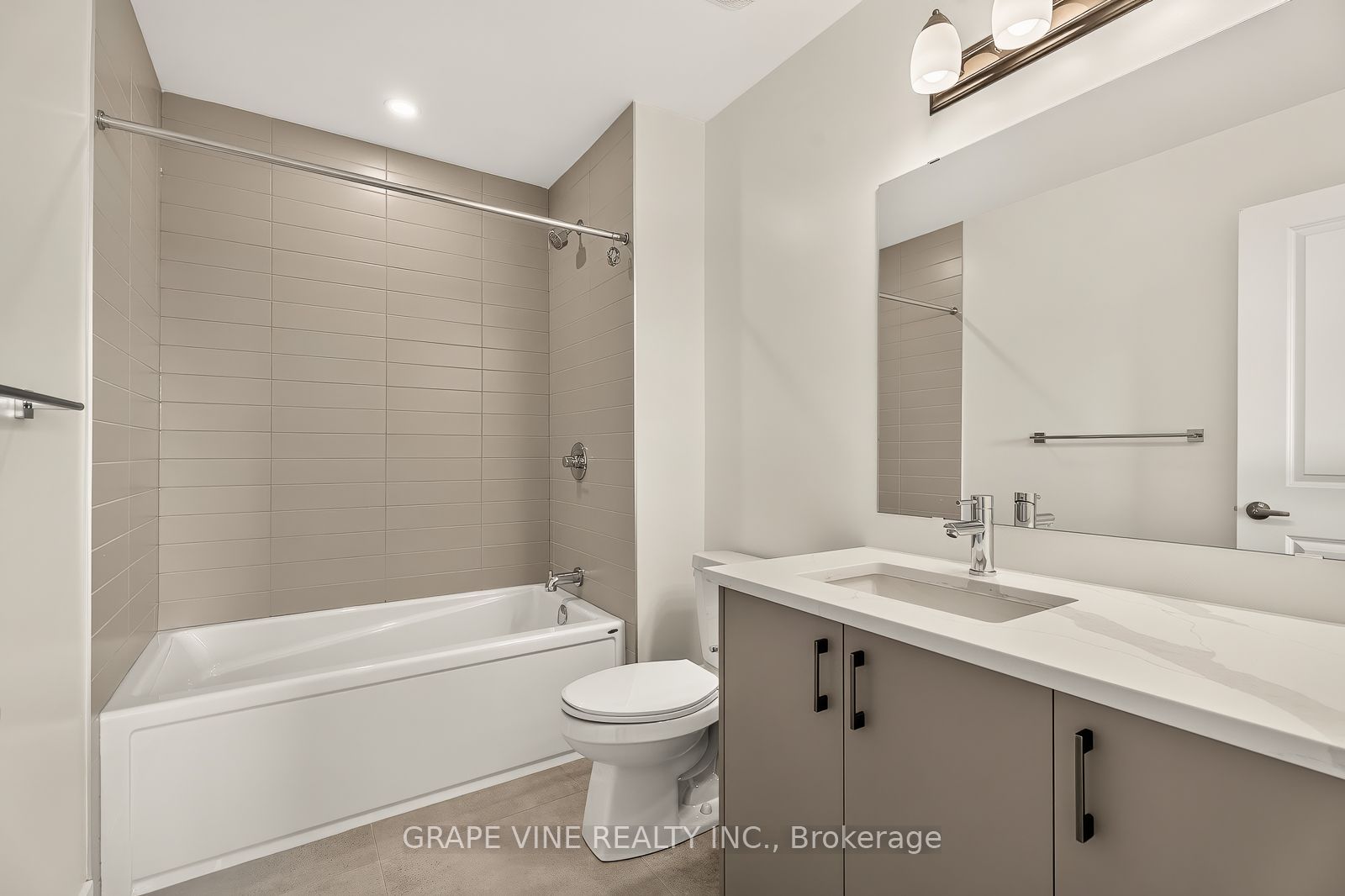 595 Arbia Ridge Property Photo 29
