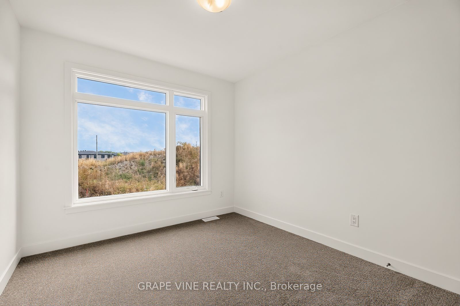 595 Arbia Ridge Property Photo 30