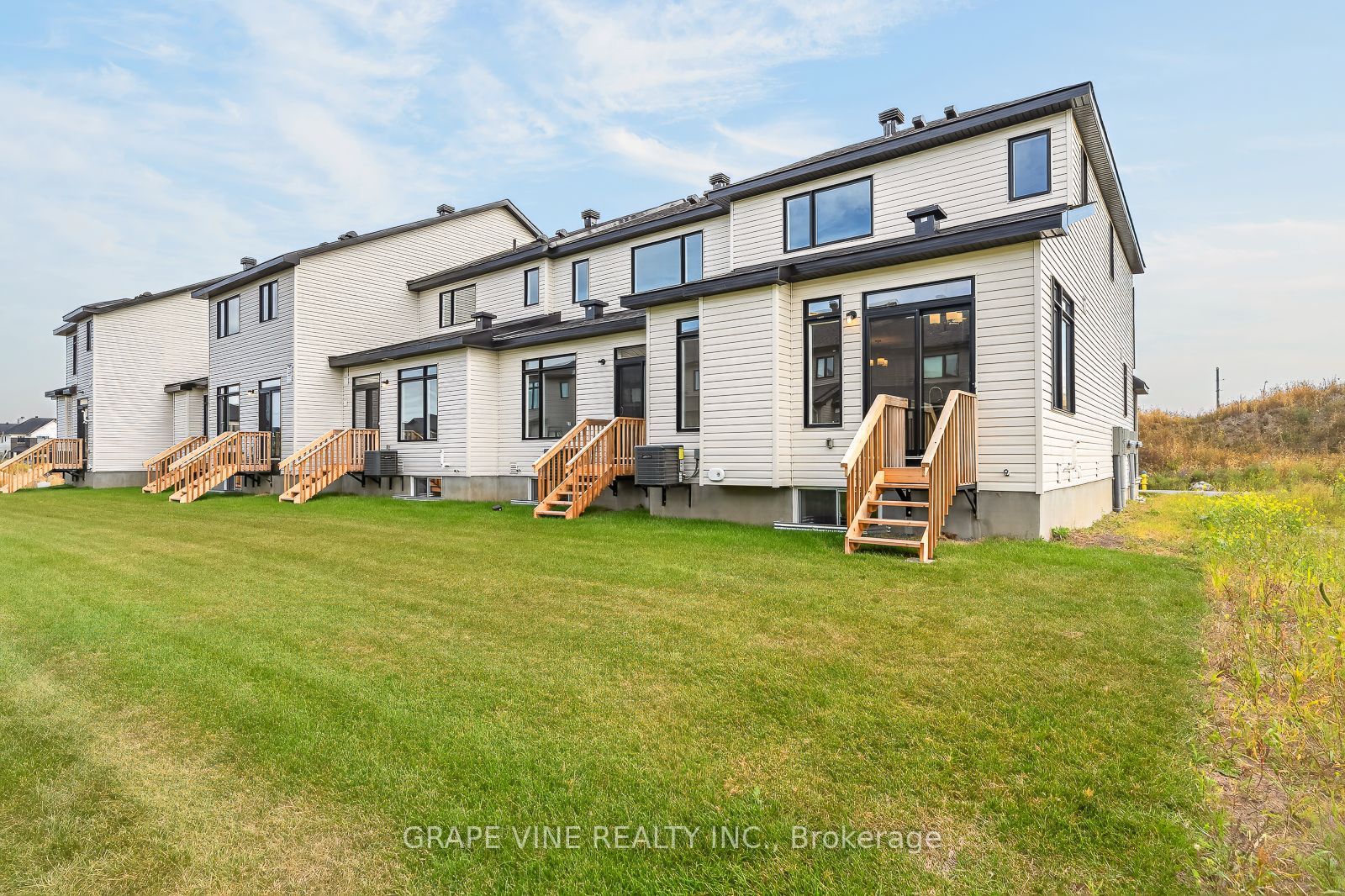 595 Arbia Ridge Property Photo 37