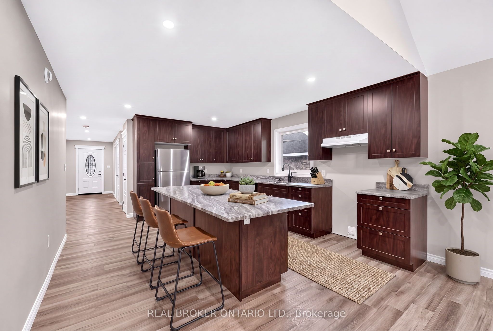 52 Queen Street Property Photo 10