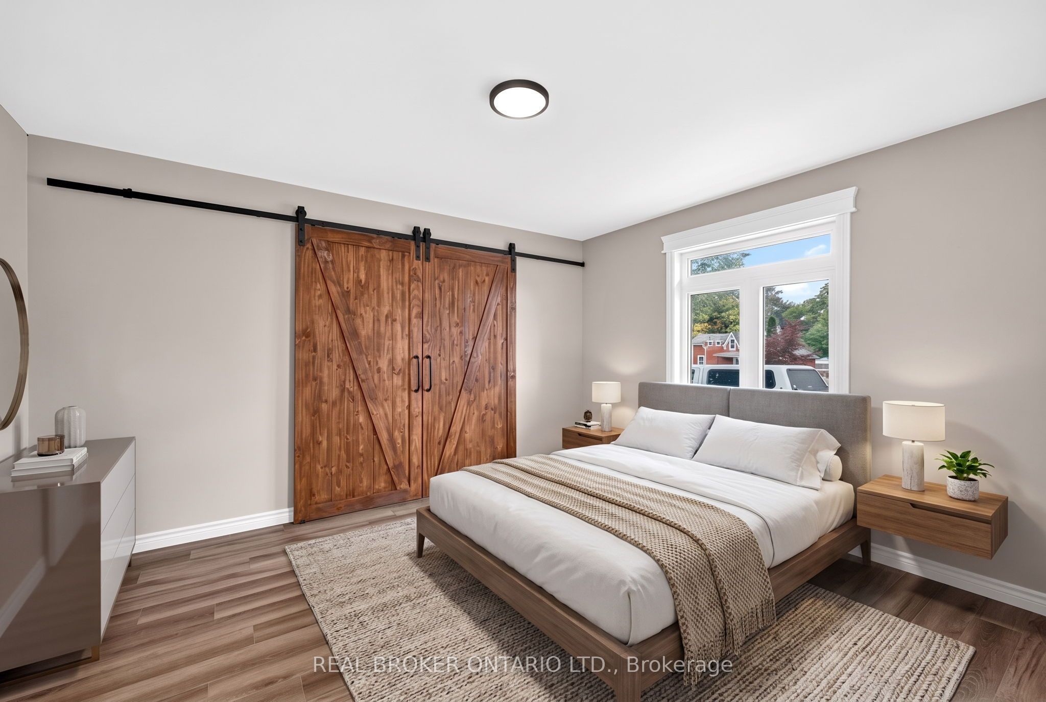 52 Queen Street Property Photo 24
